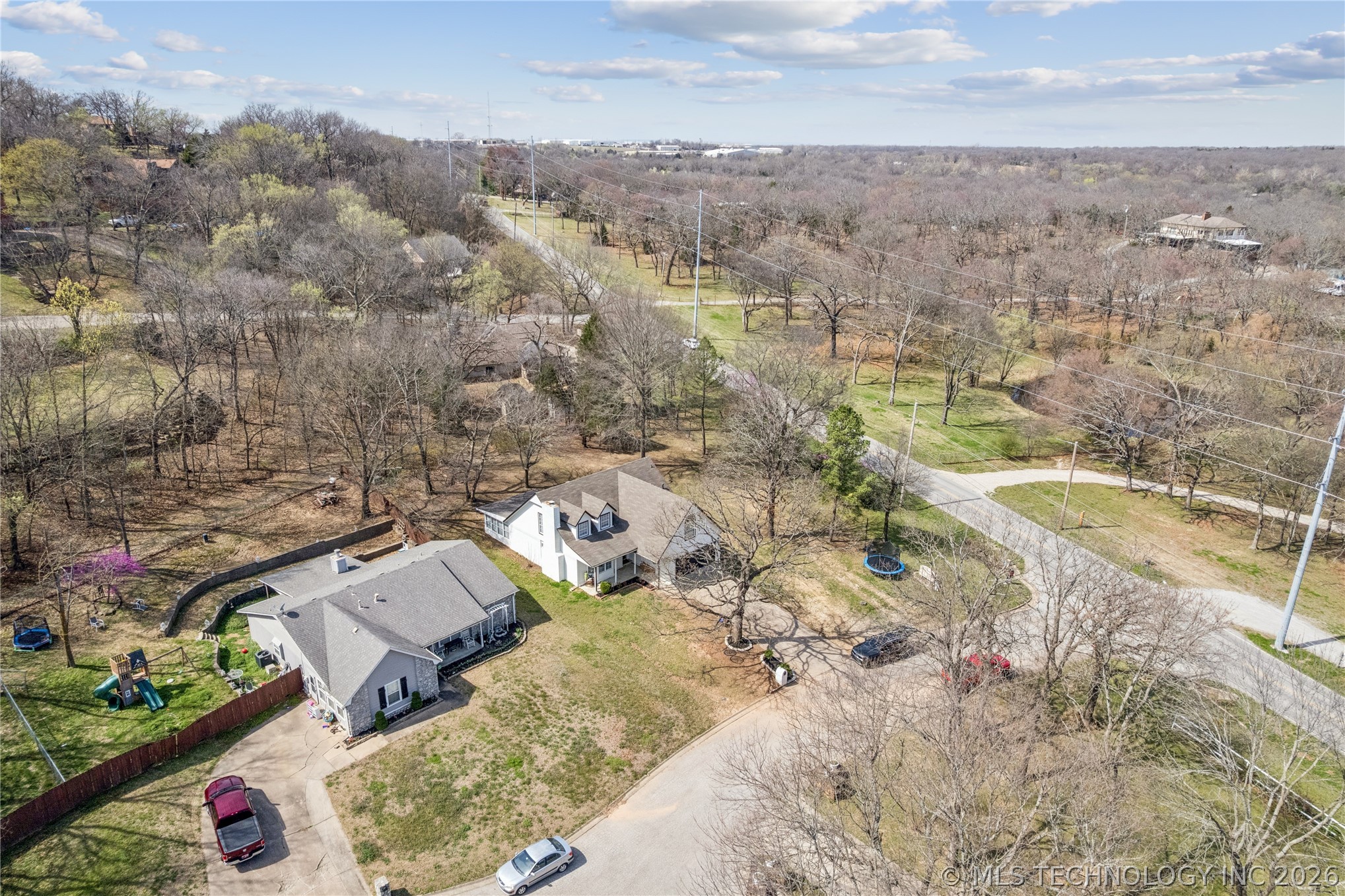 1490 Ash Hollow Street Property Photo 35