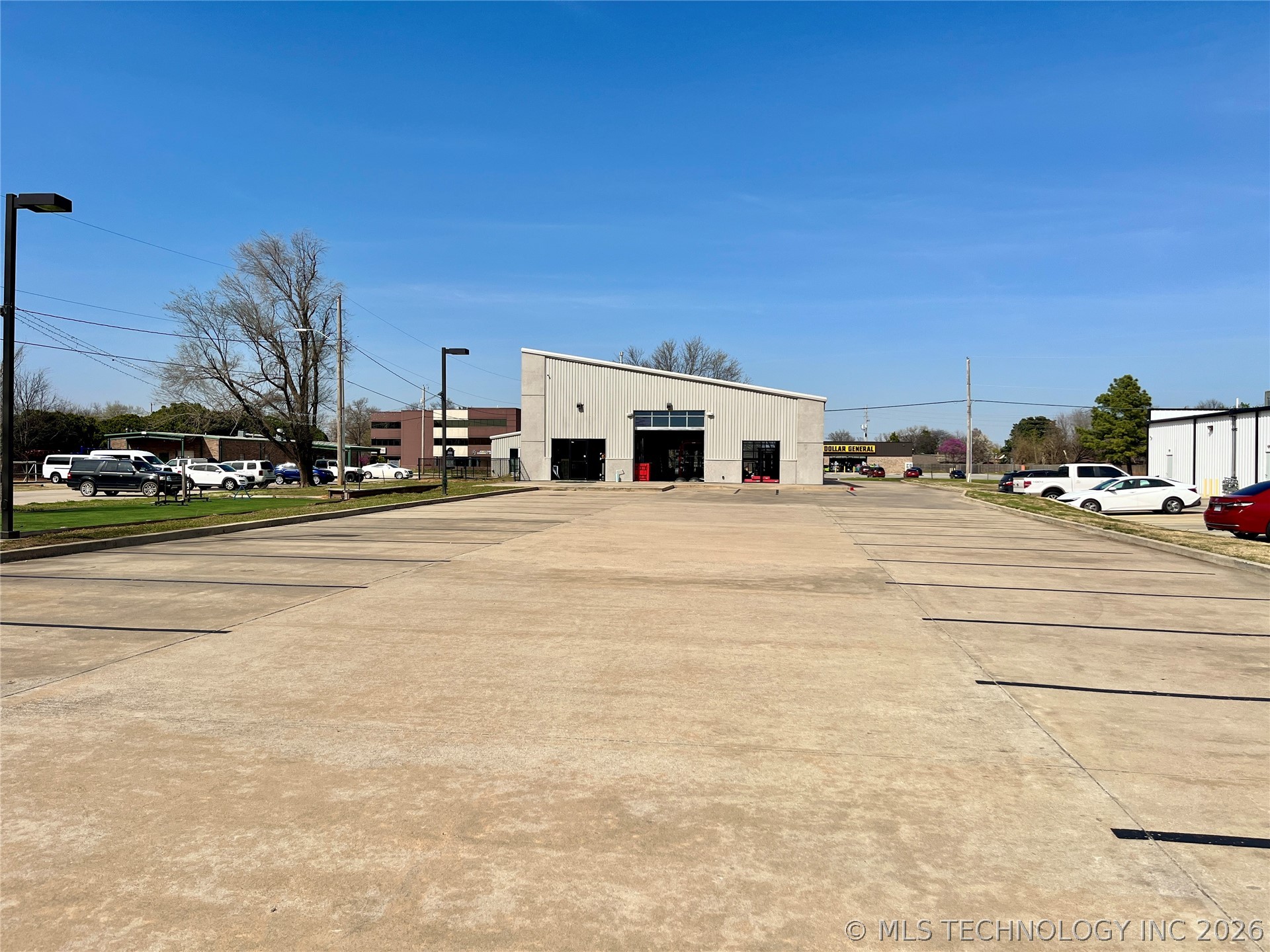 820 W Main Street Property Photo 15