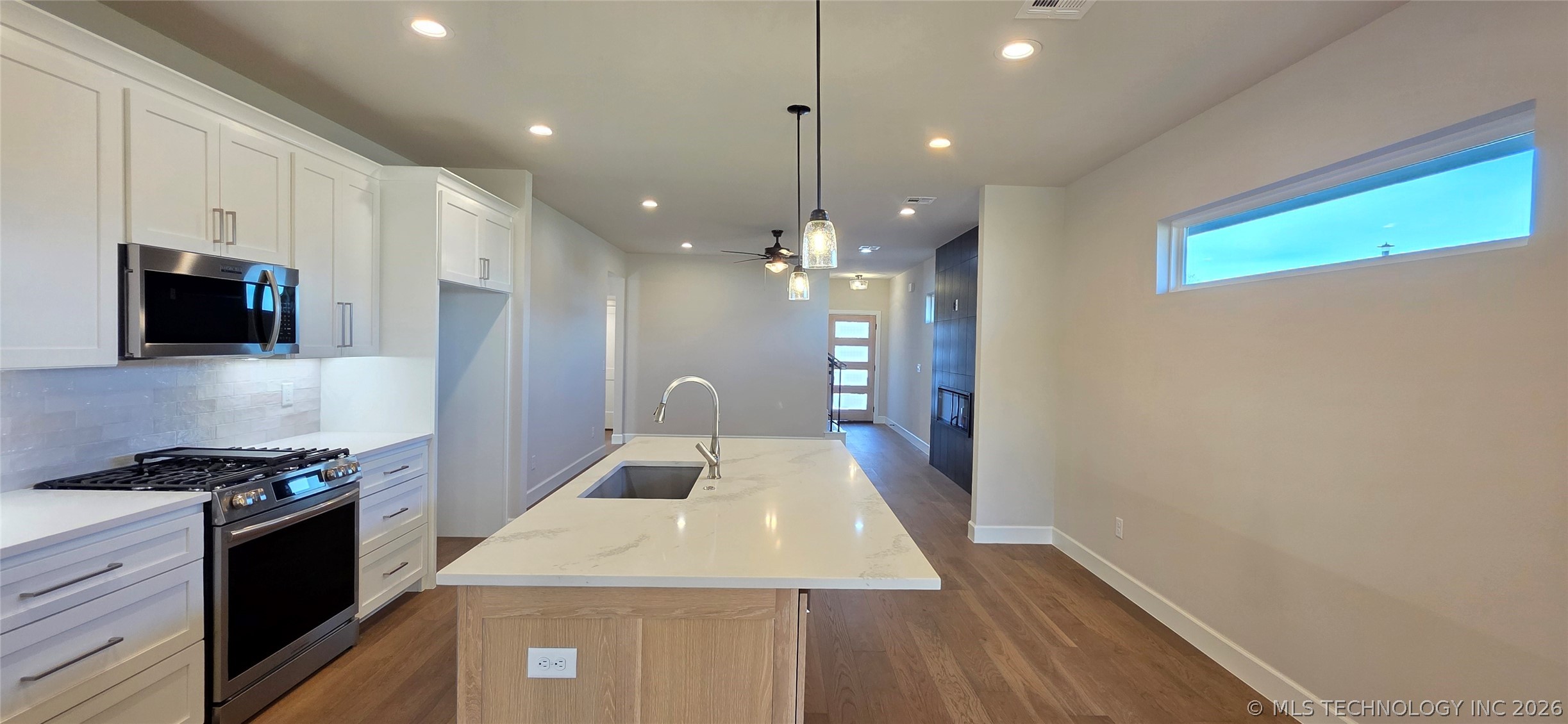 1014 E Delmar Place Property Photo 15