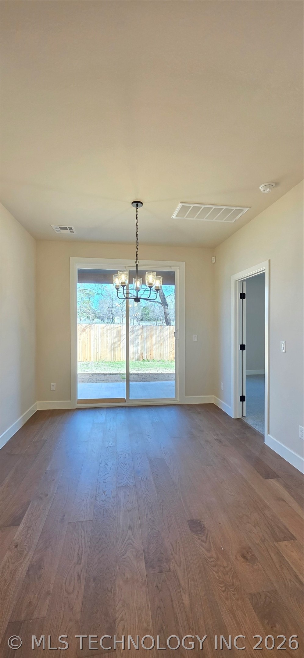 1014 E Delmar Place Property Photo 18
