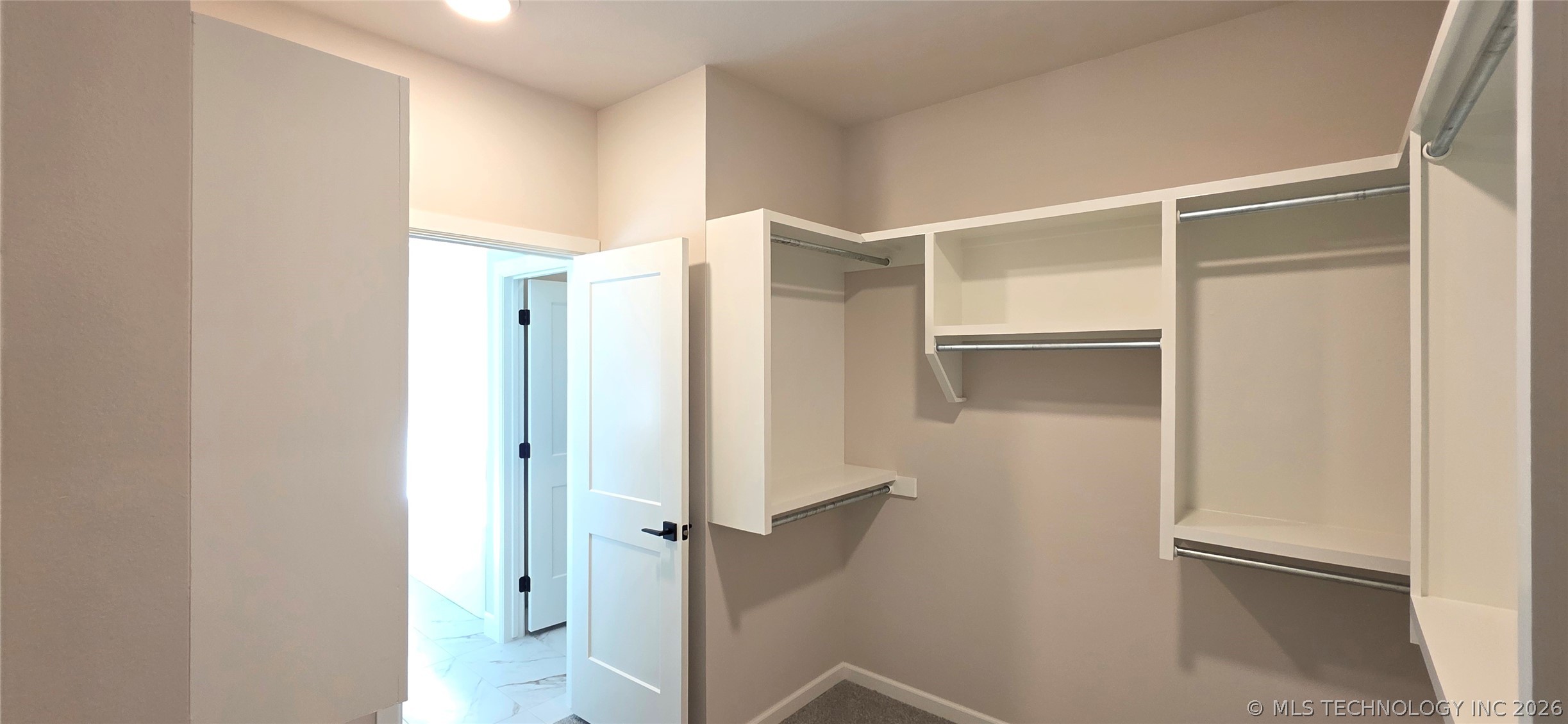 1014 E Delmar Place Property Photo 29