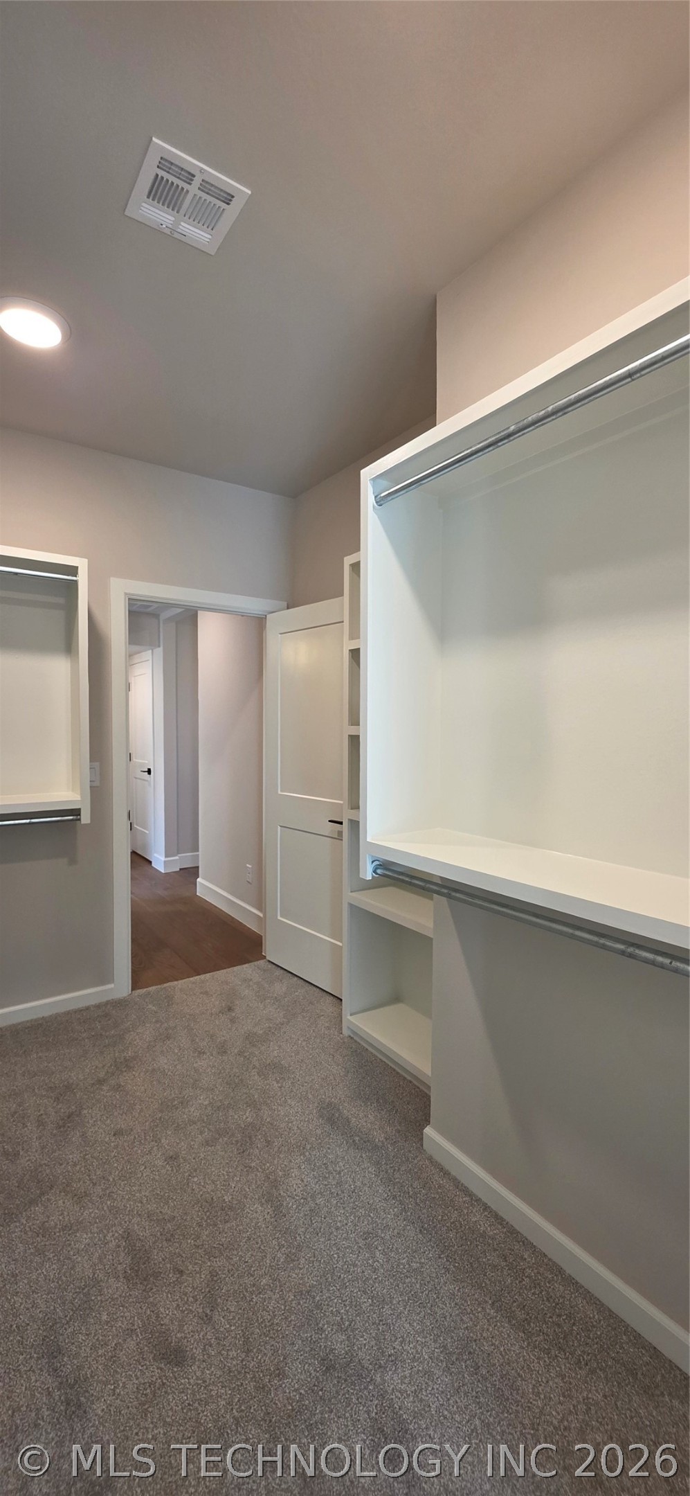 1014 E Delmar Place Property Photo 30