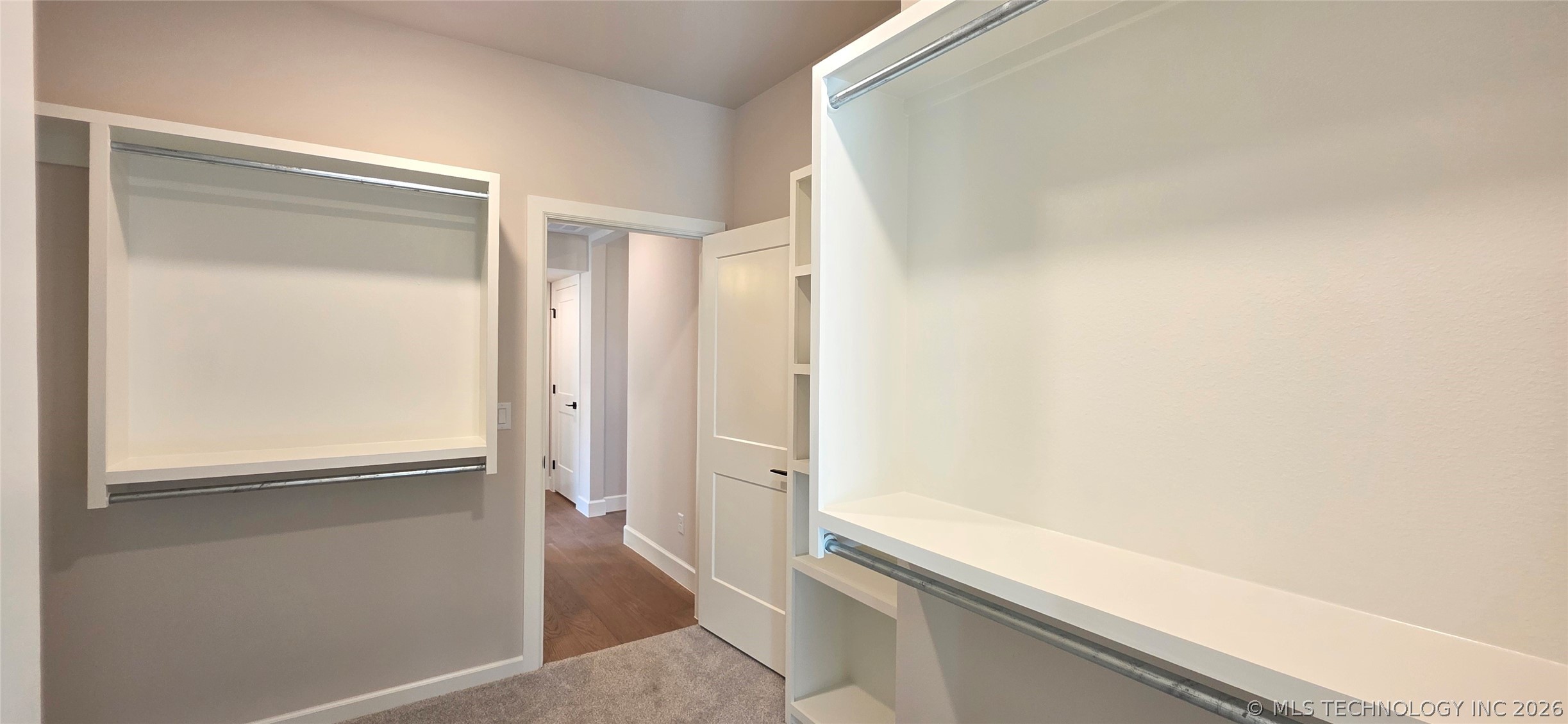 1014 E Delmar Place Property Photo 31