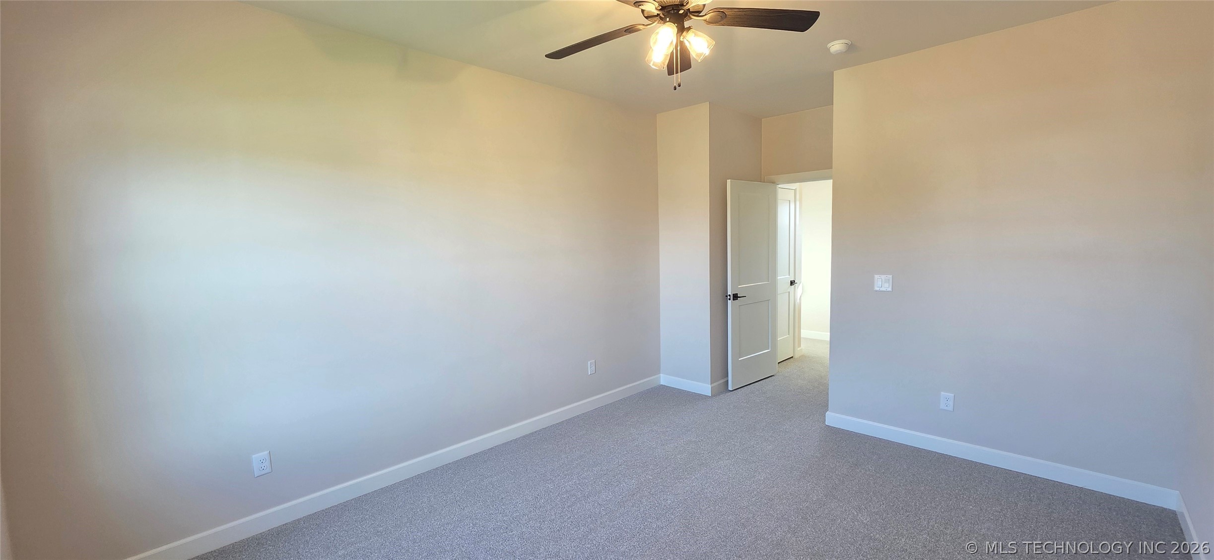 1014 E Delmar Place Property Photo 48