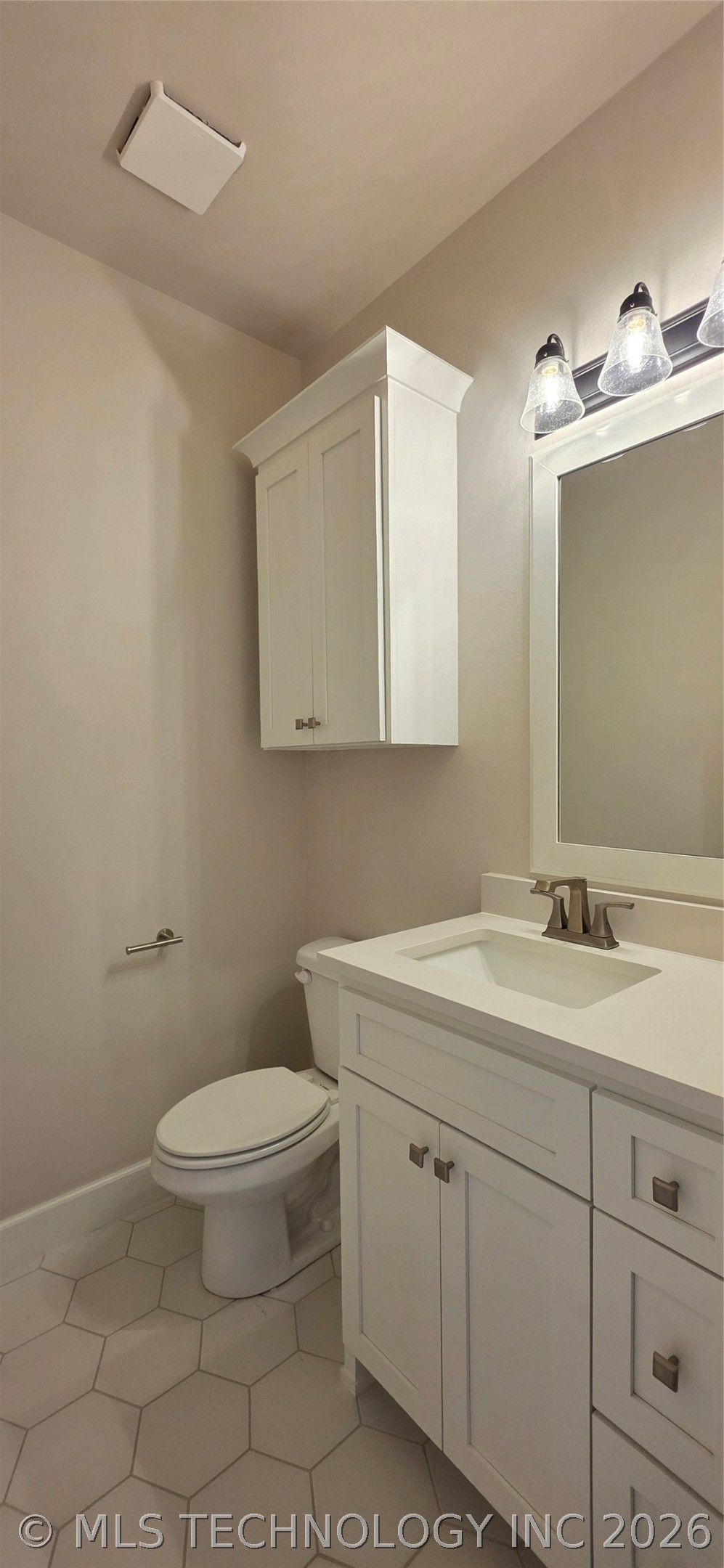 1014 E Delmar Place Property Photo 50