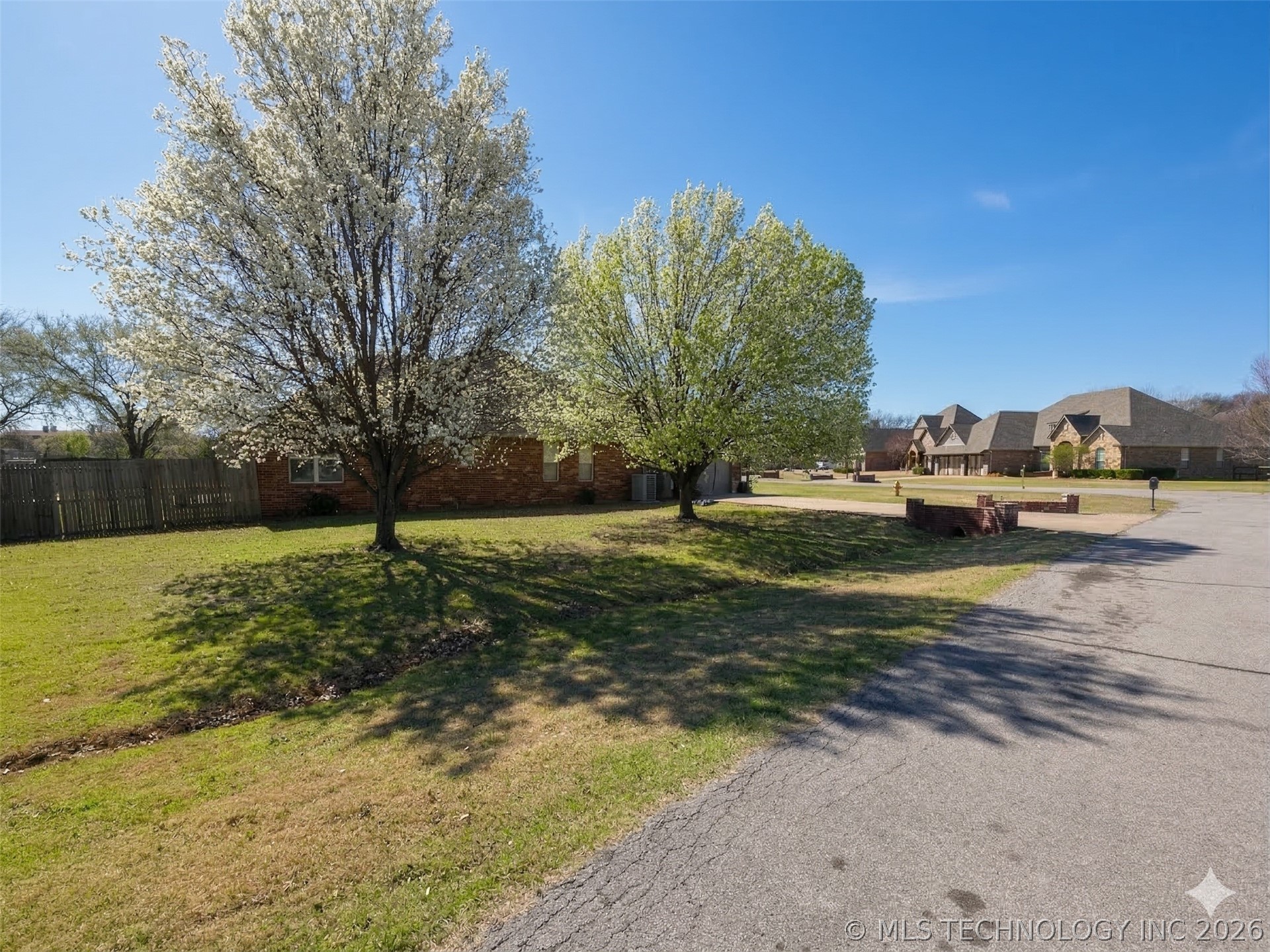 12325 Longhorn Circle Property Photo 27