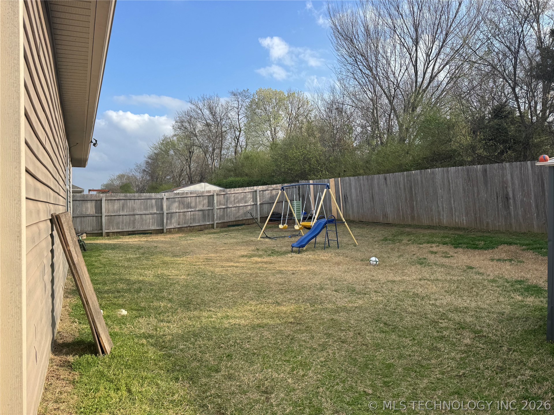 2805 E Quincy Street Property Photo 10