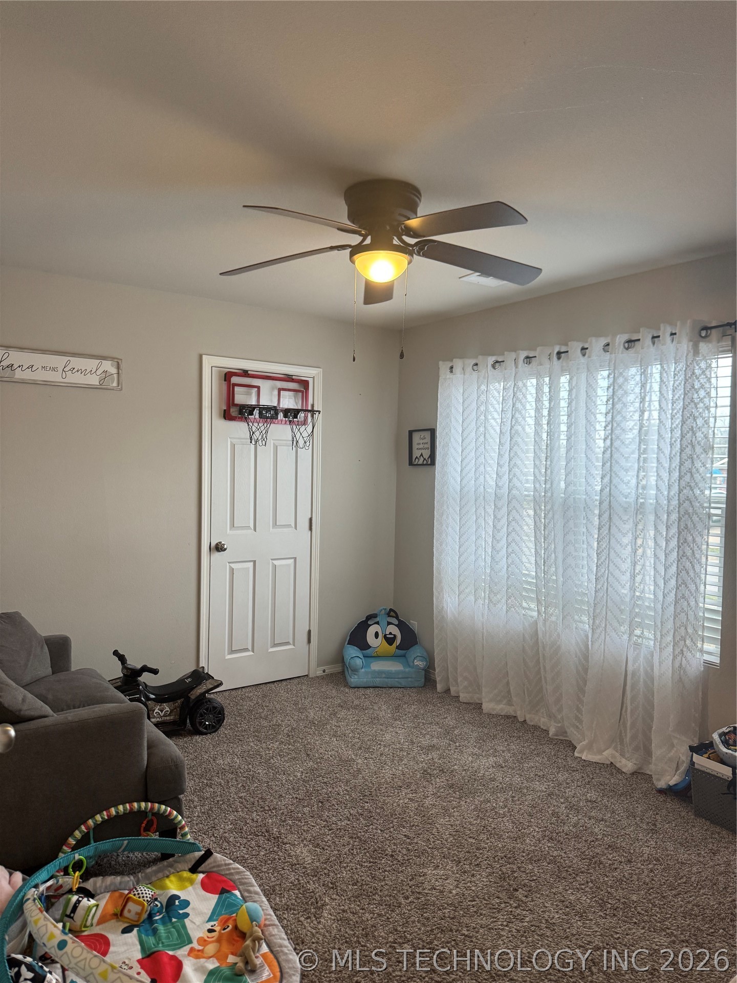 2805 E Quincy Street Property Photo 13