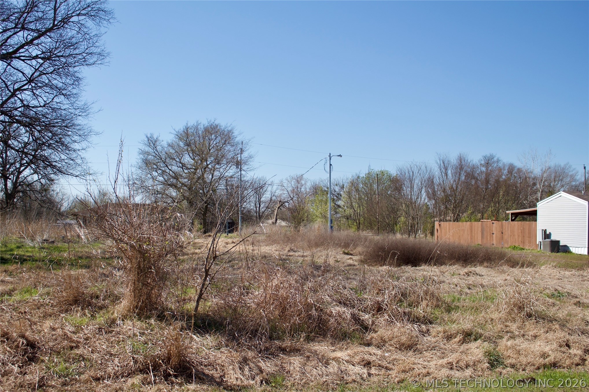 Pine Street Property Photo 2