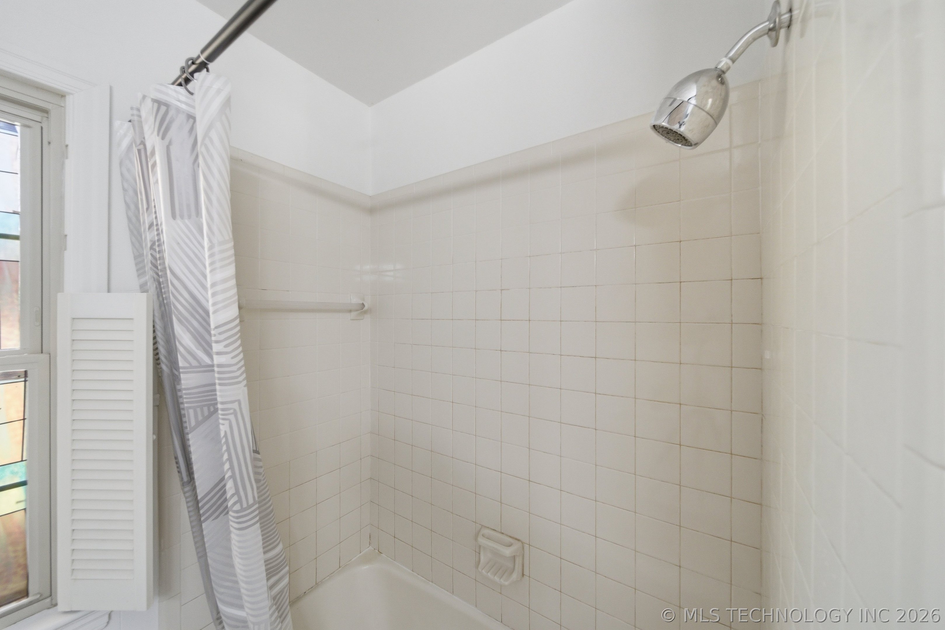 1242 E 31st Court Property Photo 20