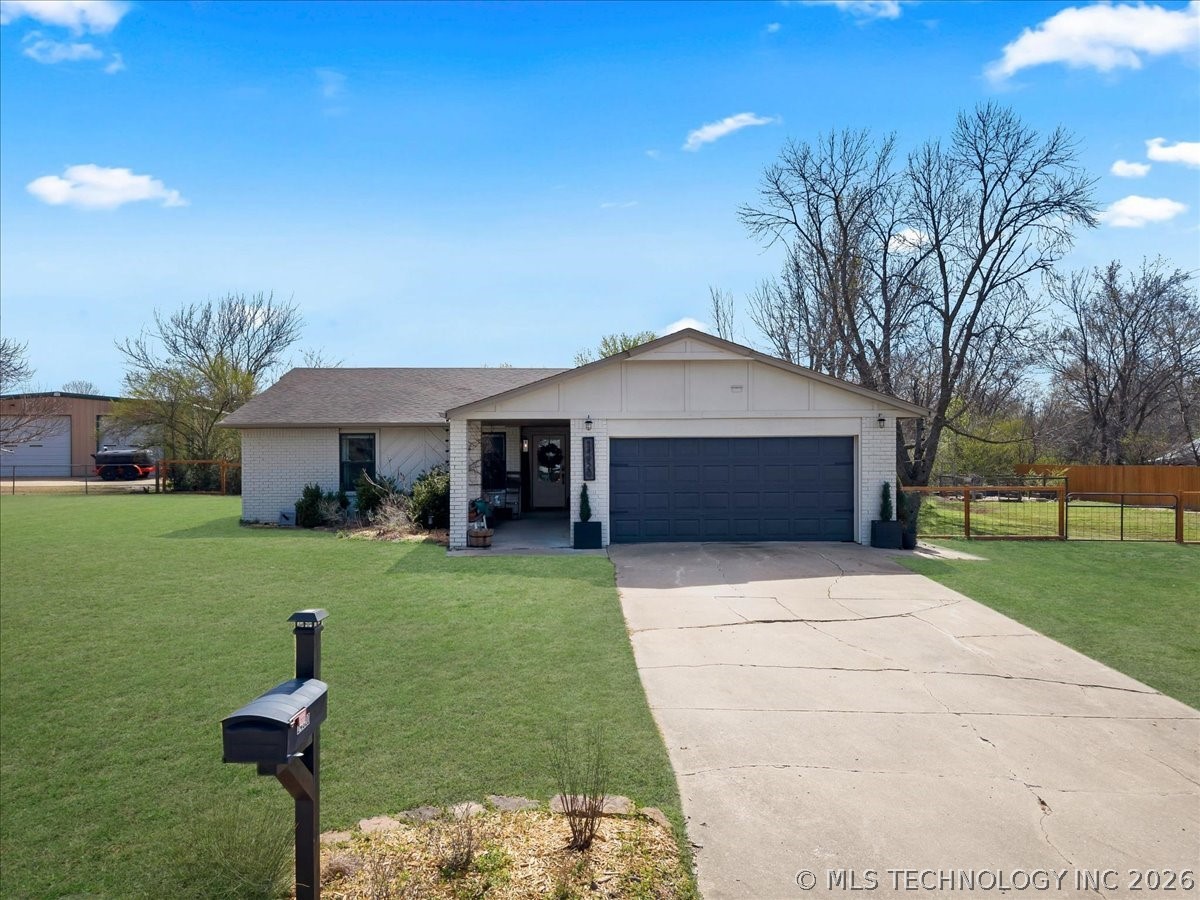24920 Rosewood Drive Property Photo 1