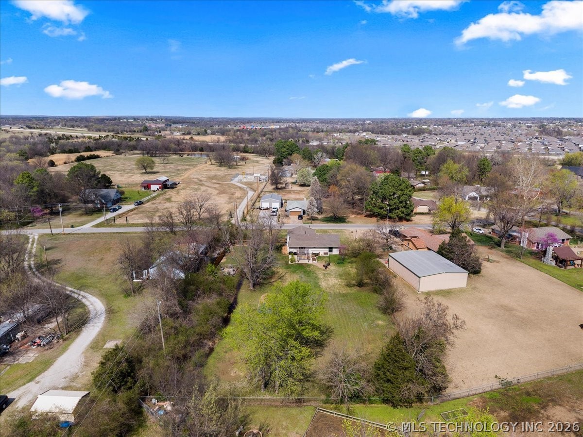 24920 Rosewood Drive Property Photo 44
