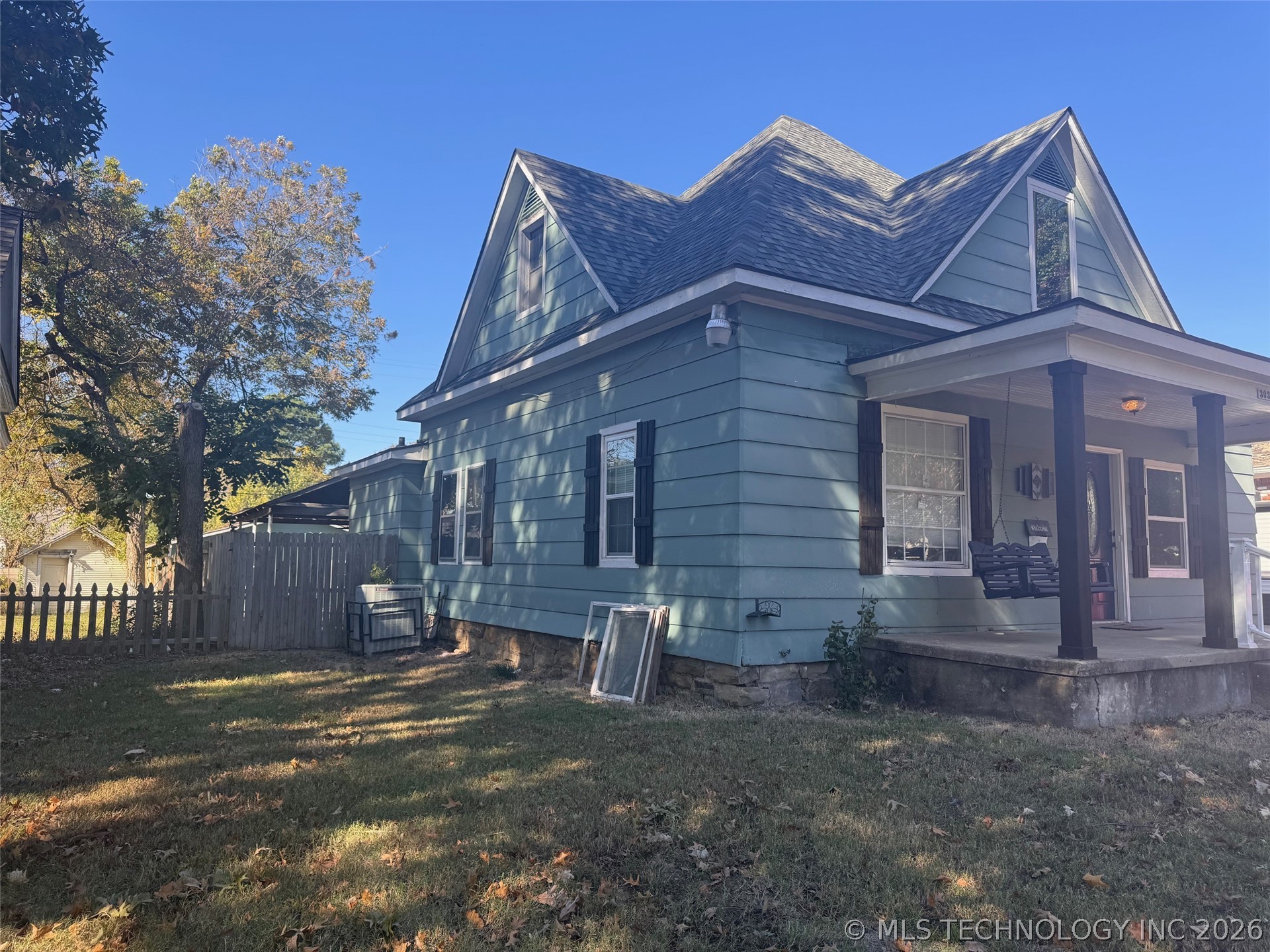 303 N O Street Property Photo 3