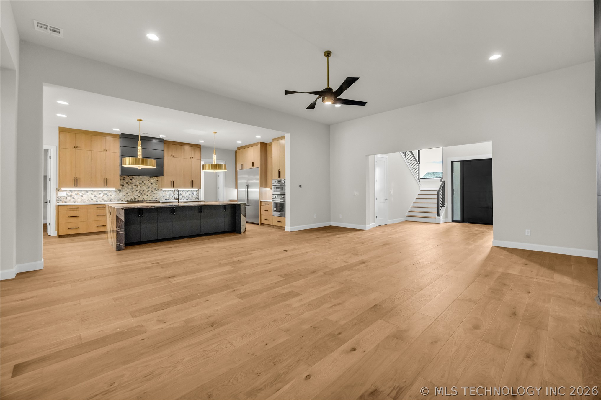 6037 E 119th Place Property Photo 8