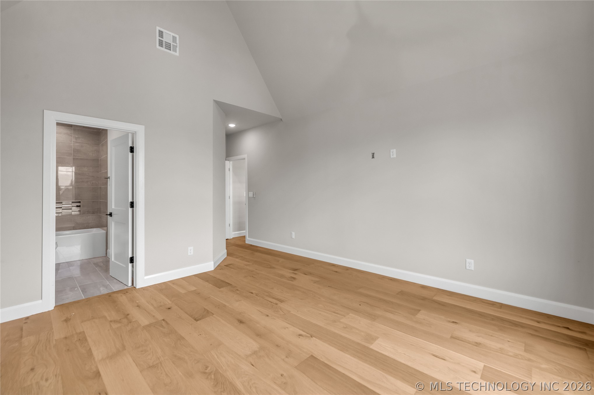 6037 E 119th Place Property Photo 53