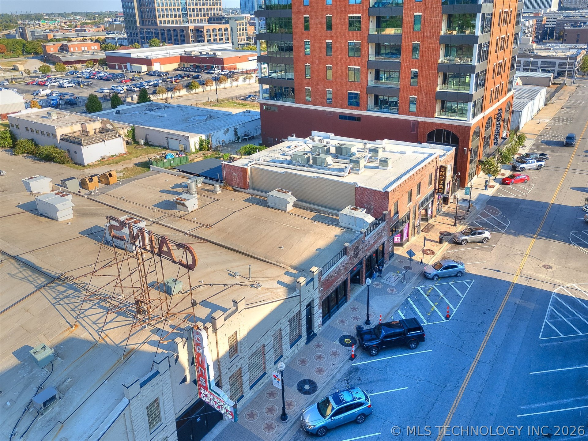 415 N Main Street Property Photo 6