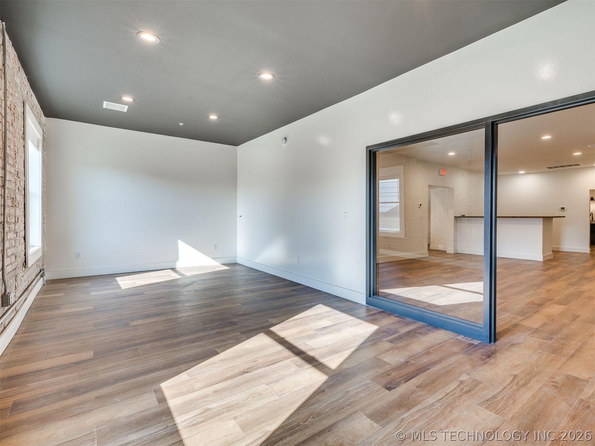 415 N Main Street Property Photo 15