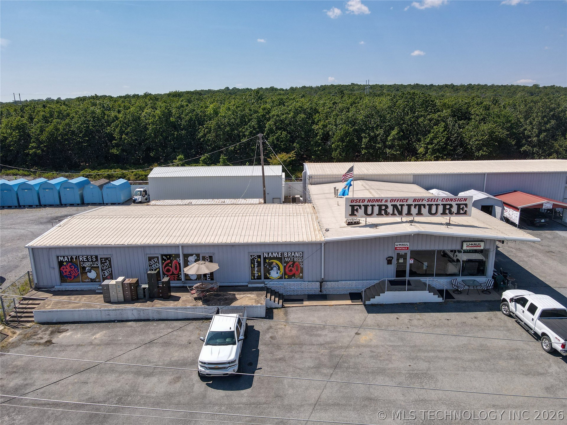 1631 S Us Hwy 69 Highway Property Photo 2