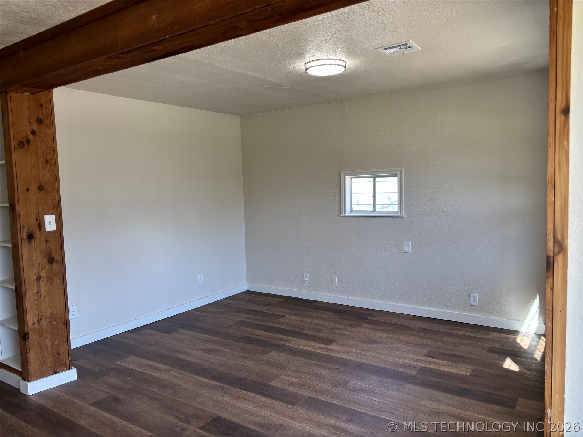 1817 Comanche Property Photo 7