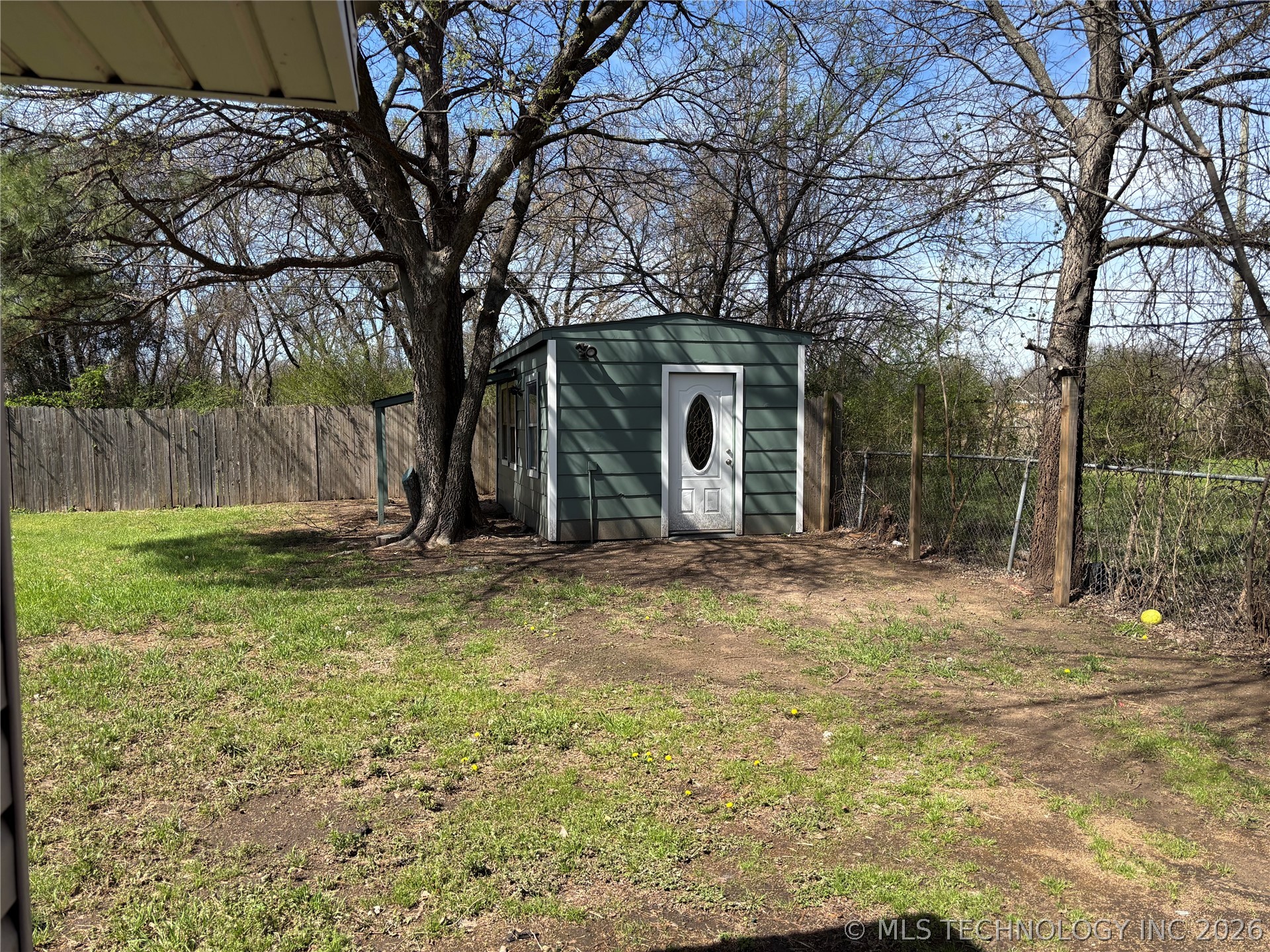 1817 Comanche Property Photo 24