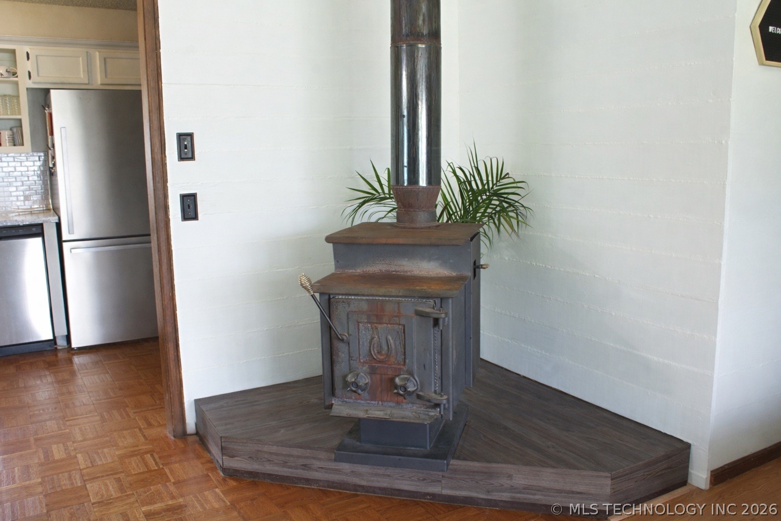 12386 W 81st Street S Property Photo 8