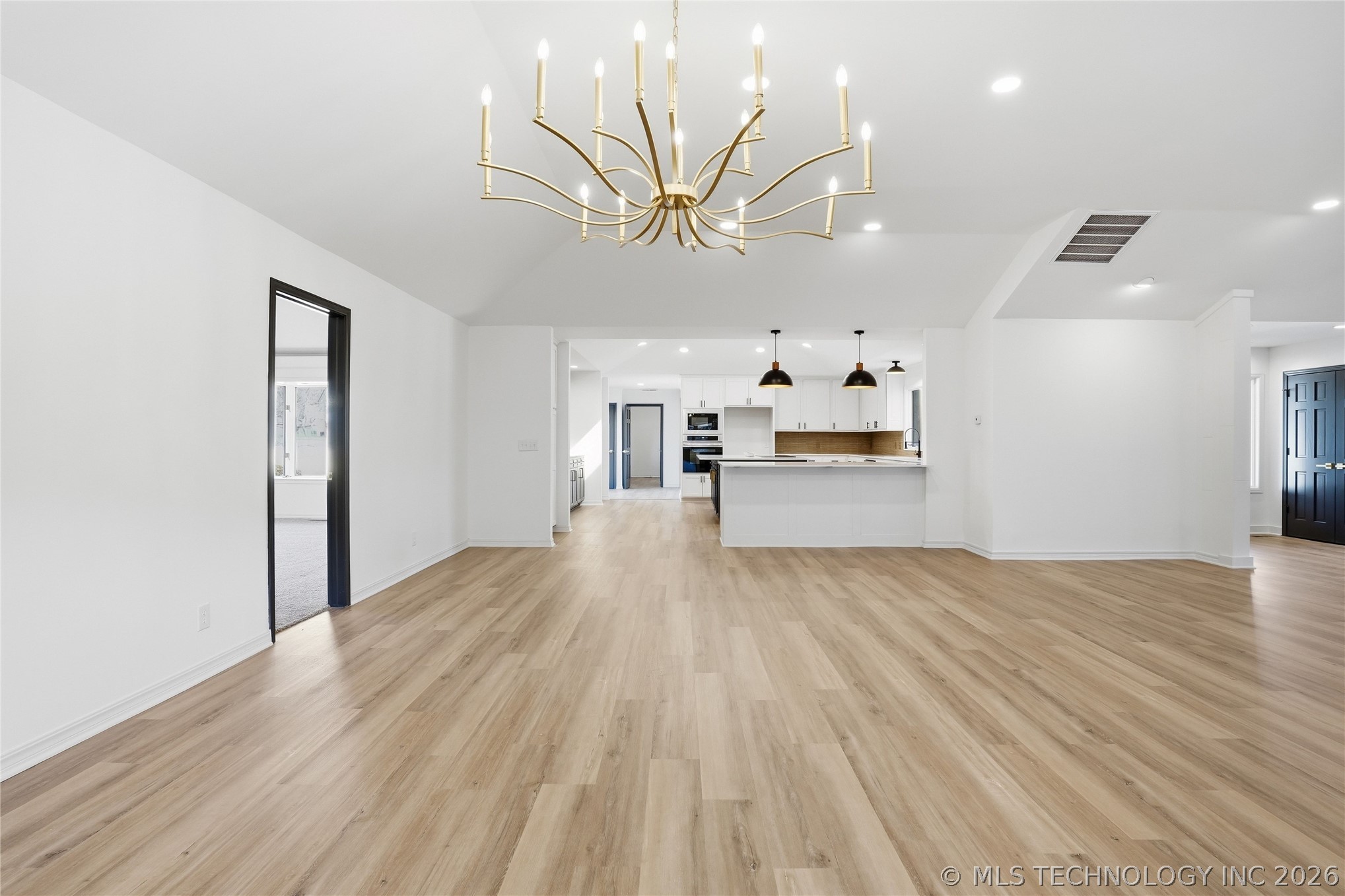 2425 E 53rd Street Property Photo 7