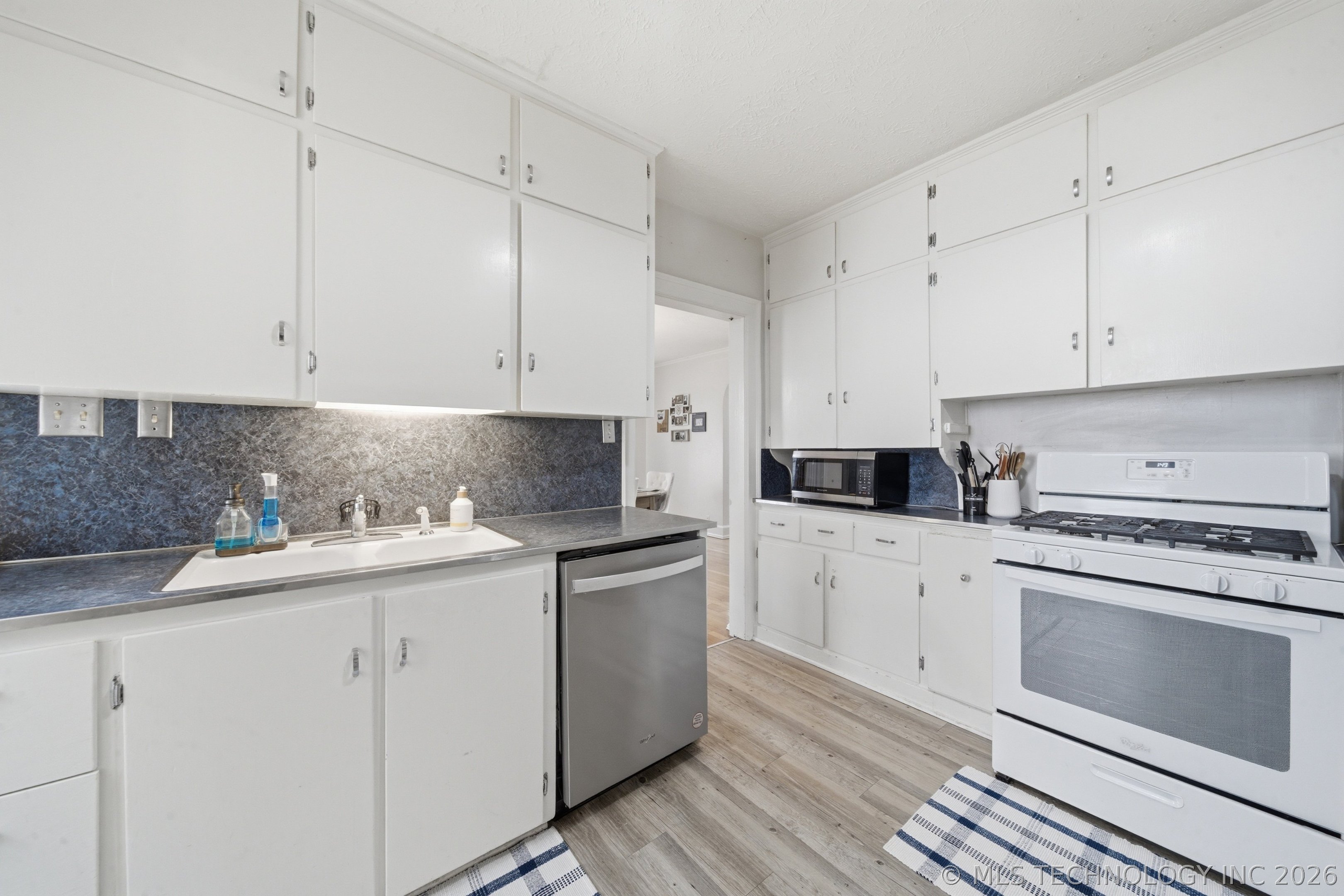 420 S 13th Street Property Photo 12
