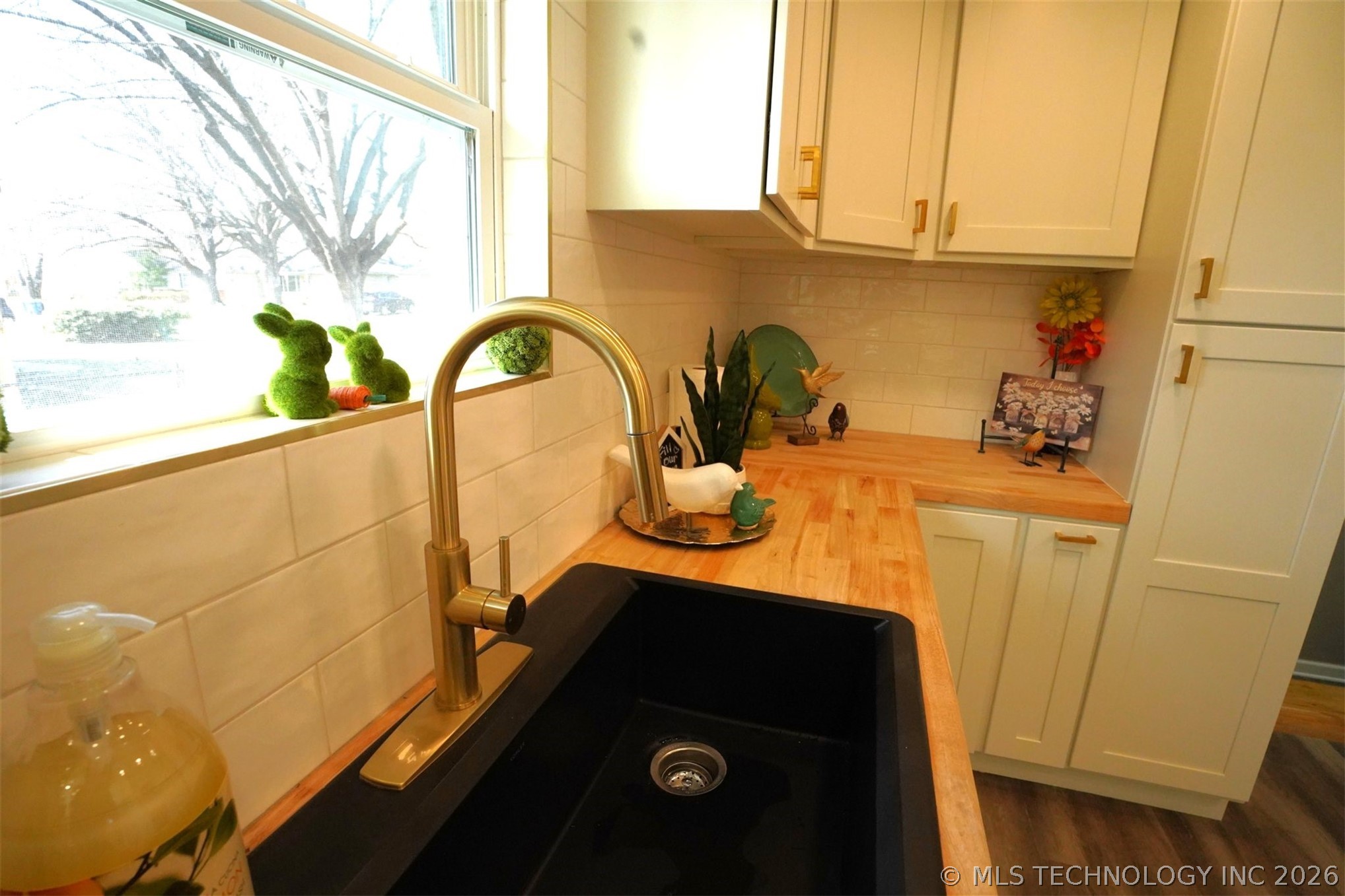 5302 S Saint Louis Avenue Property Photo 16