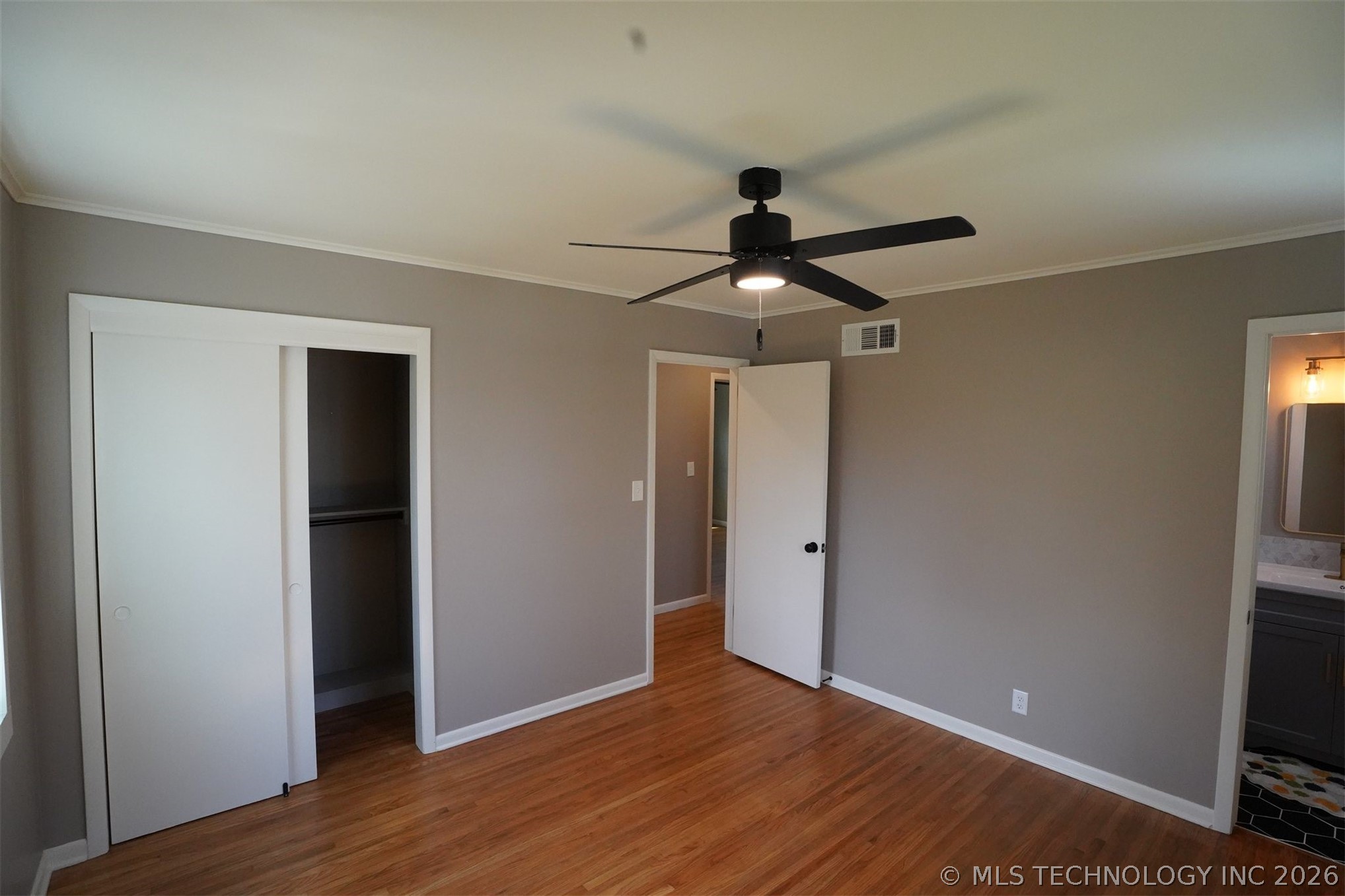 5302 S Saint Louis Avenue Property Photo 22