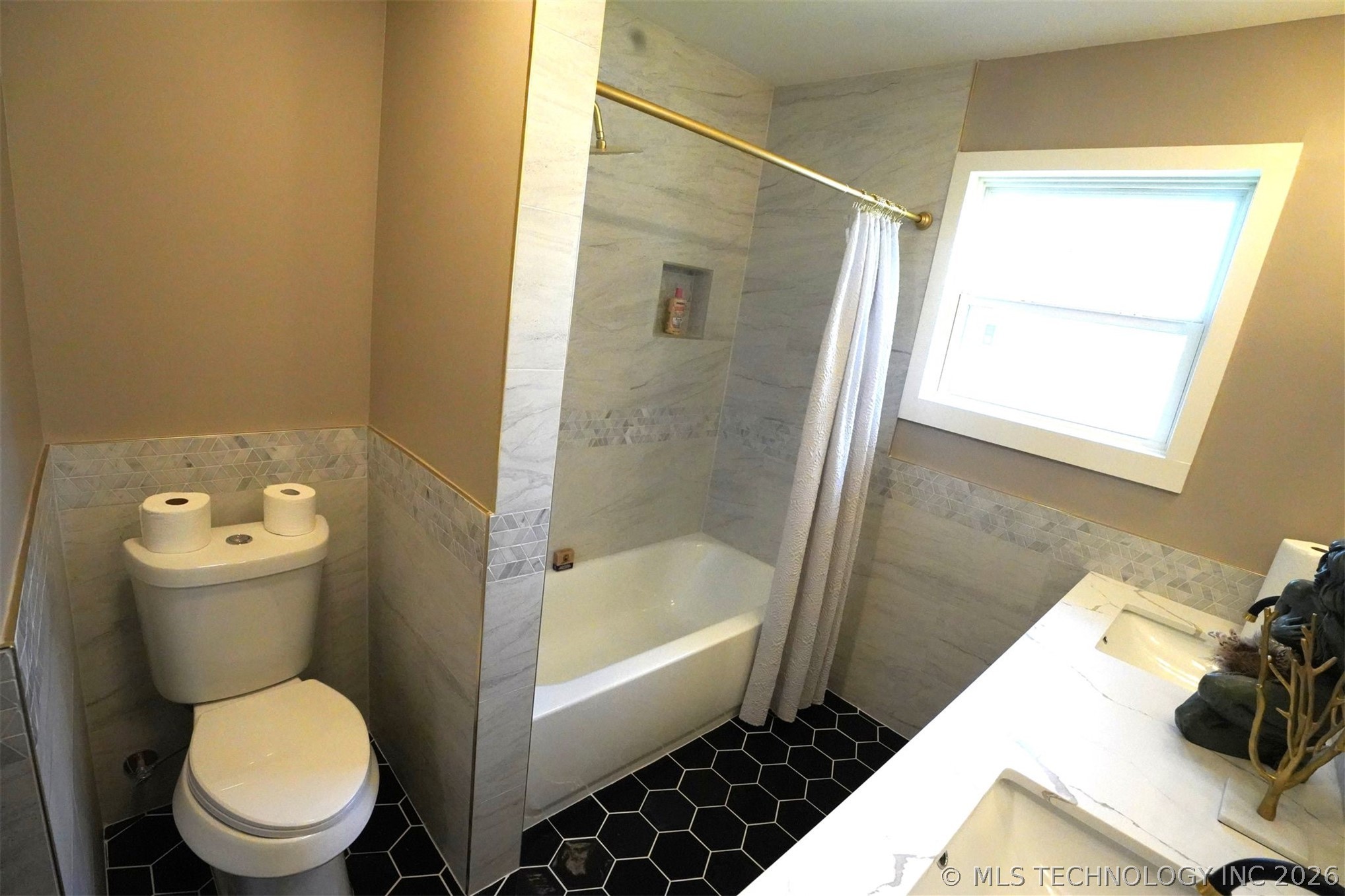 5302 S Saint Louis Avenue Property Photo 27