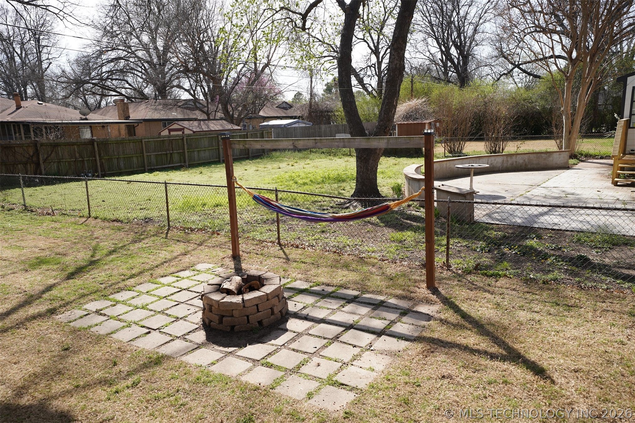 5302 S Saint Louis Avenue Property Photo 39