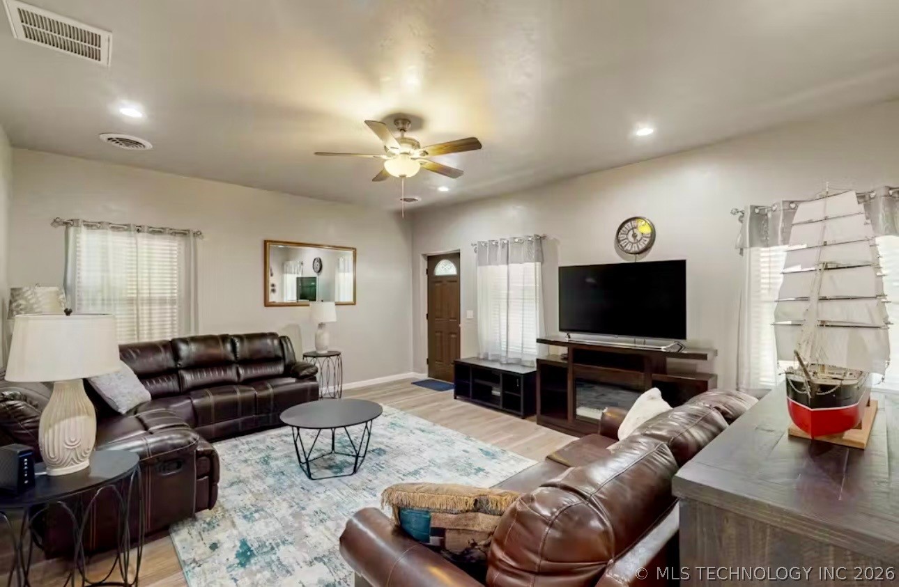 9152 Stone Brook Drive Property Photo 7