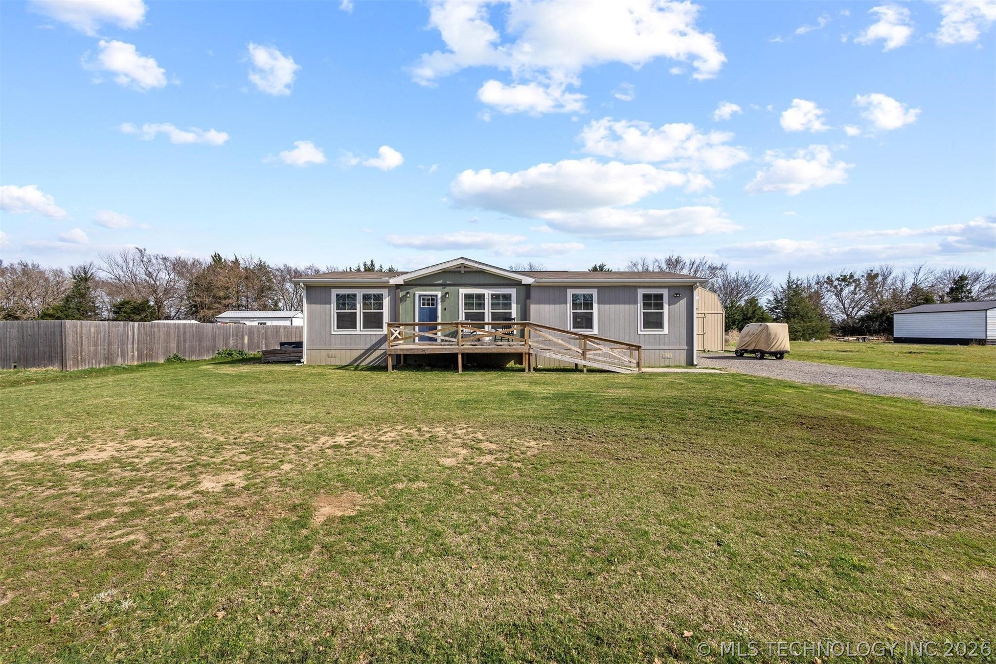 426 White Drive Property Photo 2