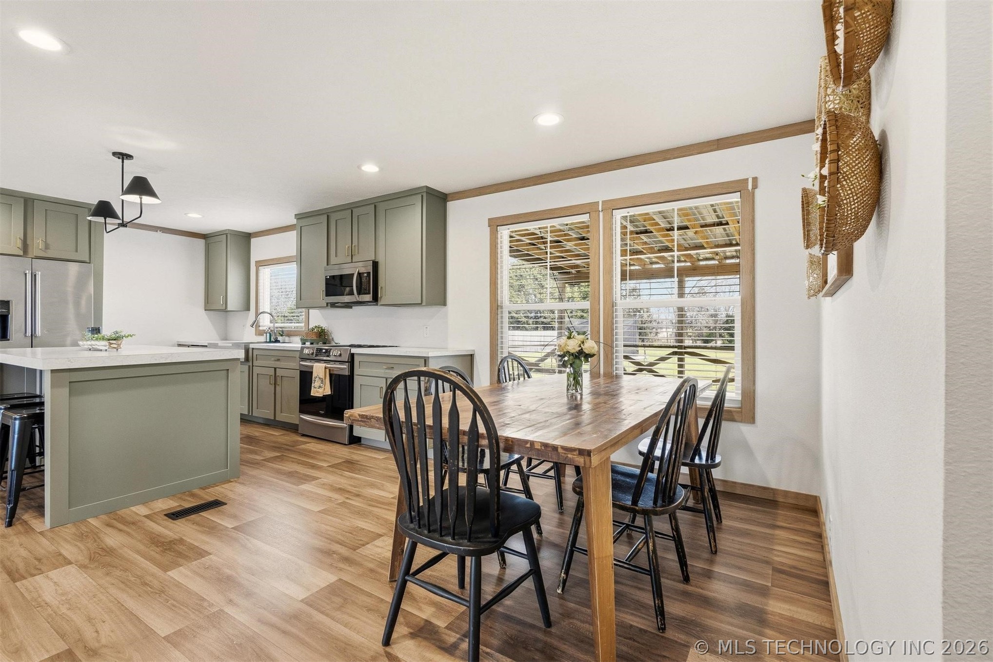 426 White Drive Property Photo 15