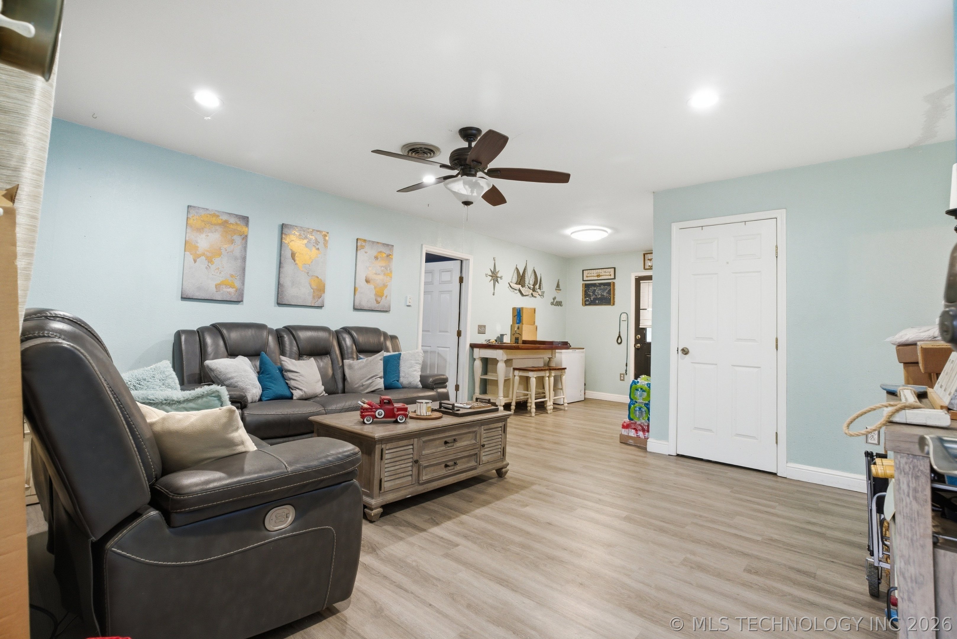 1007 S Choctaw Place Property Photo 4