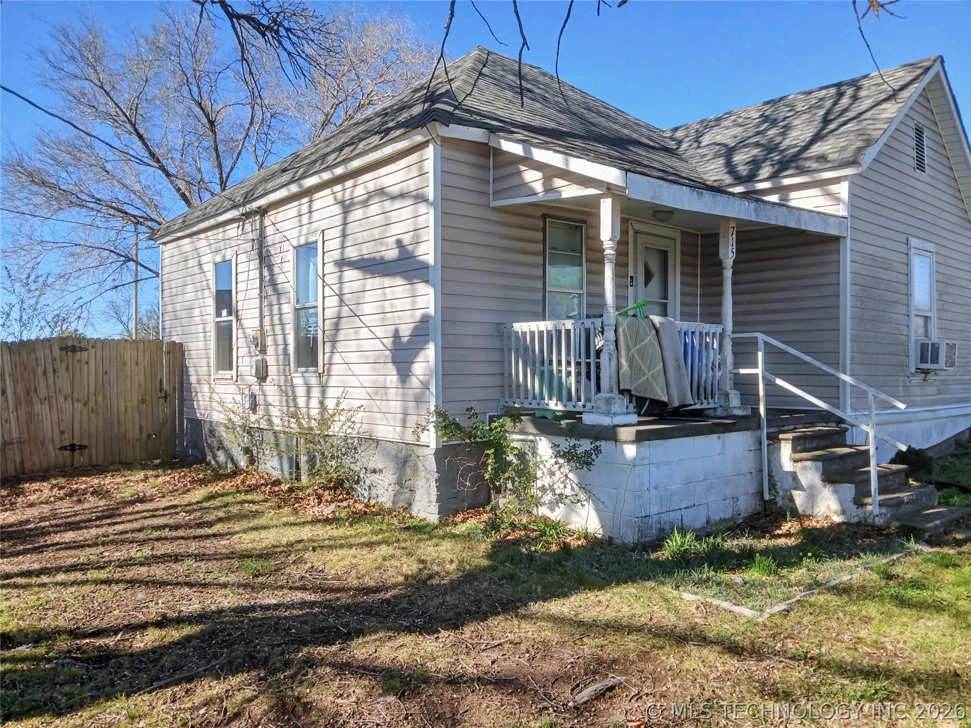 715 W Keetoowah Street Property Photo 8