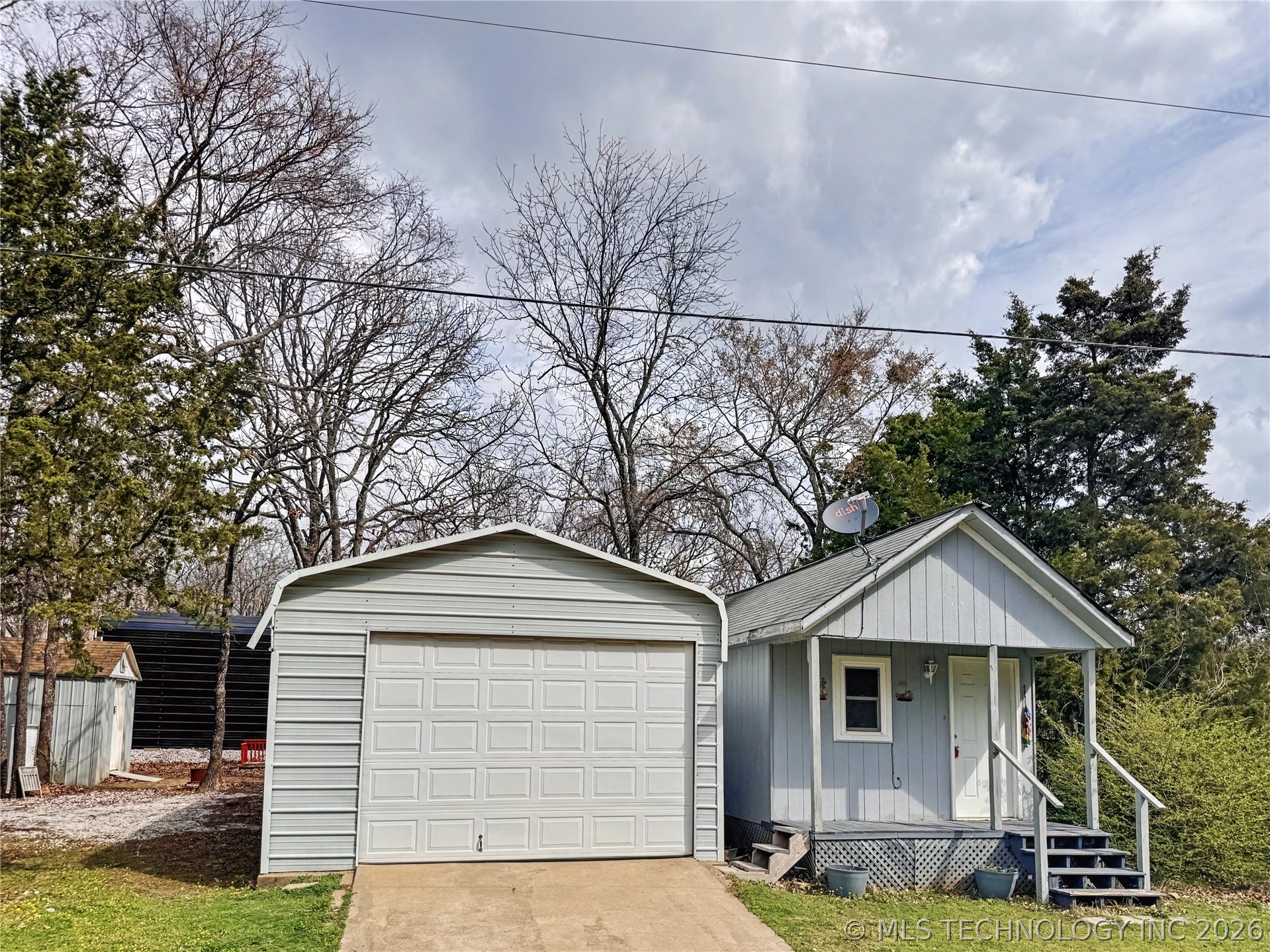 15604 W Black Oak Road Property Photo 2
