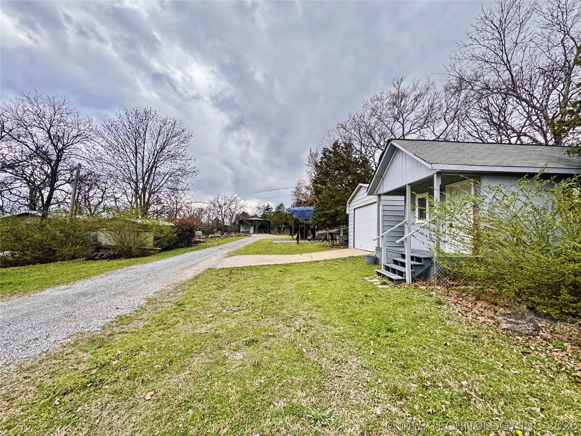 15604 W Black Oak Road Property Photo 5