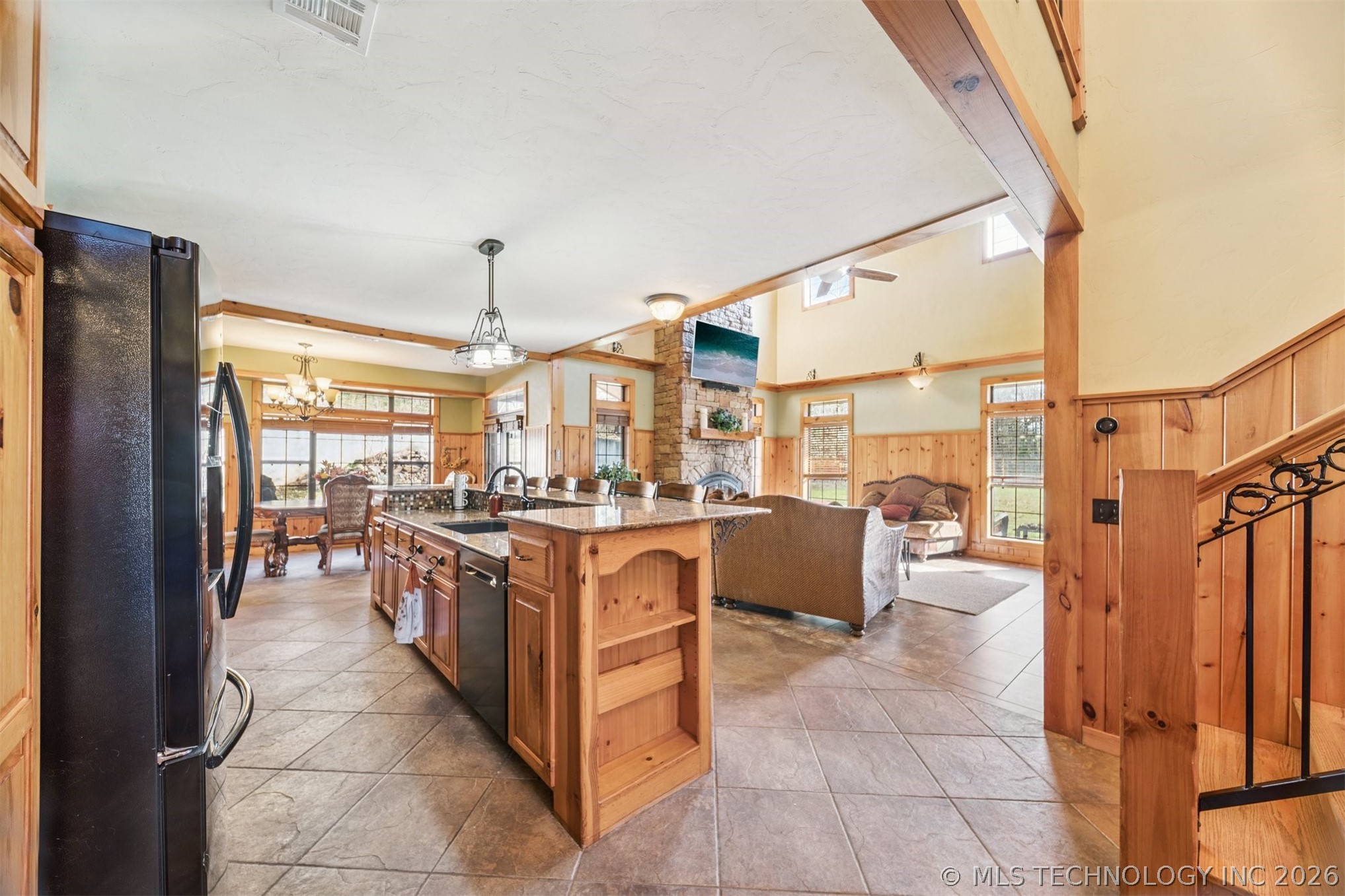 740 Maplebrook Lane Property Photo 11