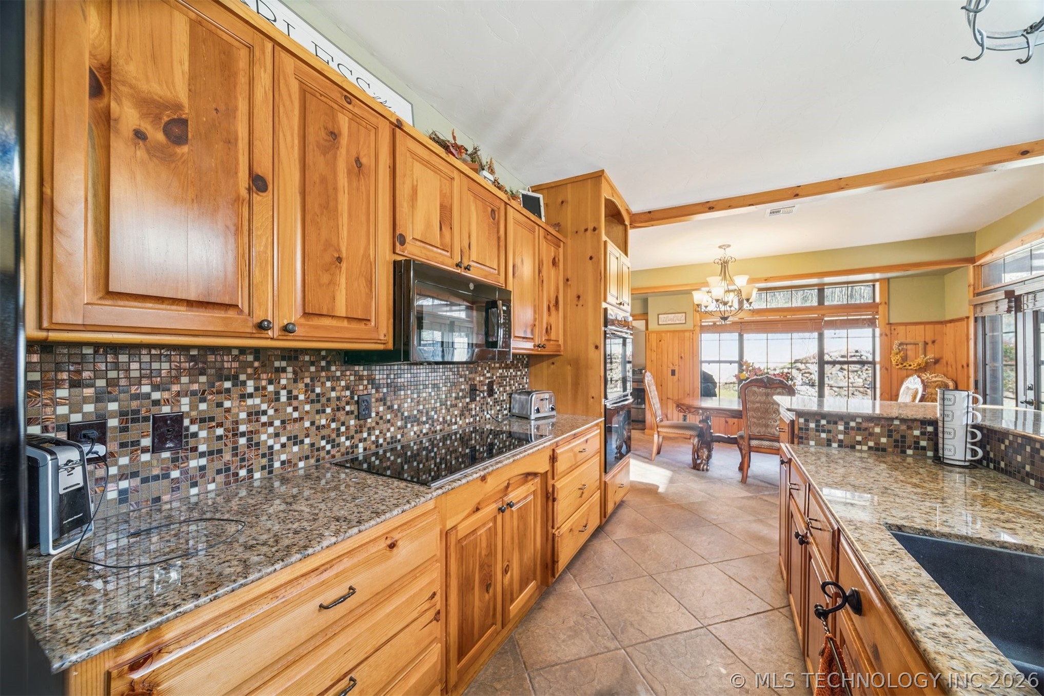 740 Maplebrook Lane Property Photo 18
