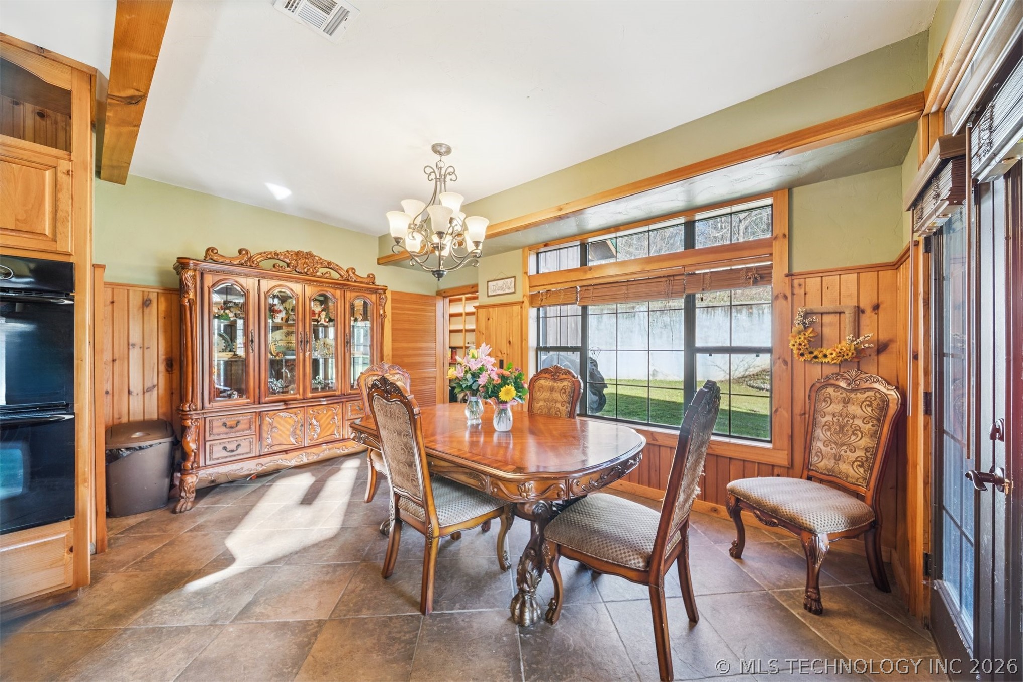 740 Maplebrook Lane Property Photo 19
