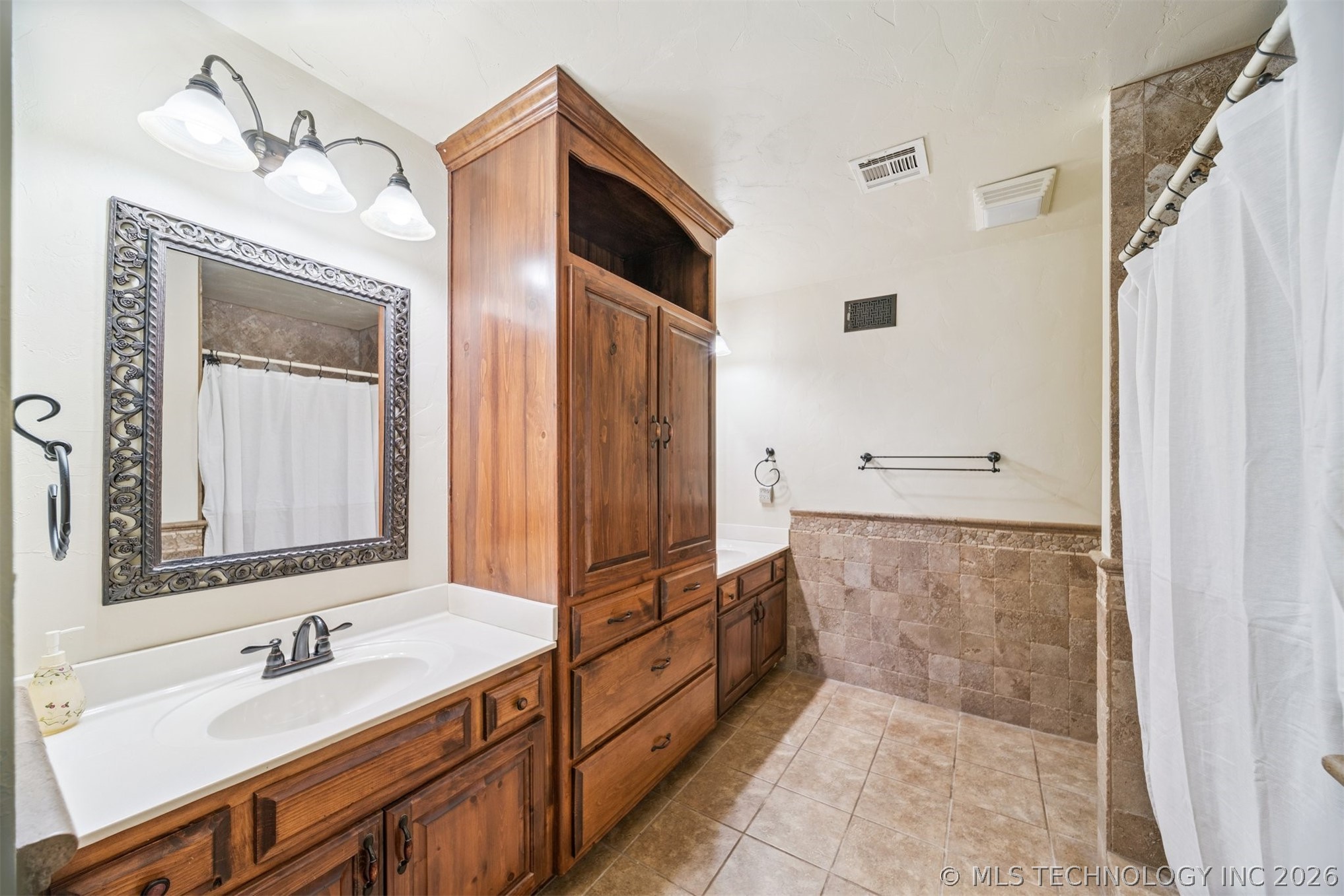 740 Maplebrook Lane Property Photo 32