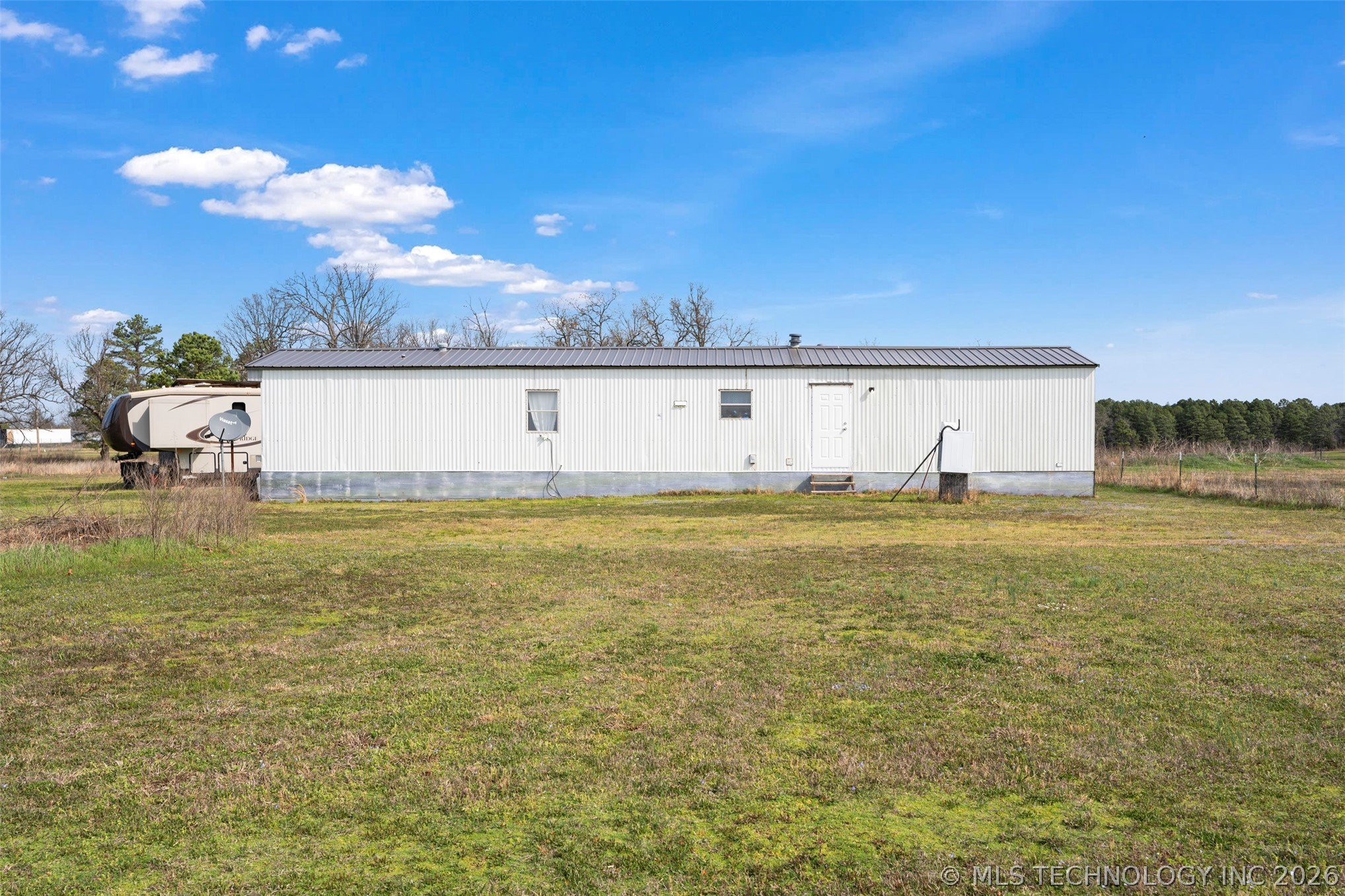 50865 State Highway 59 Property Photo 3