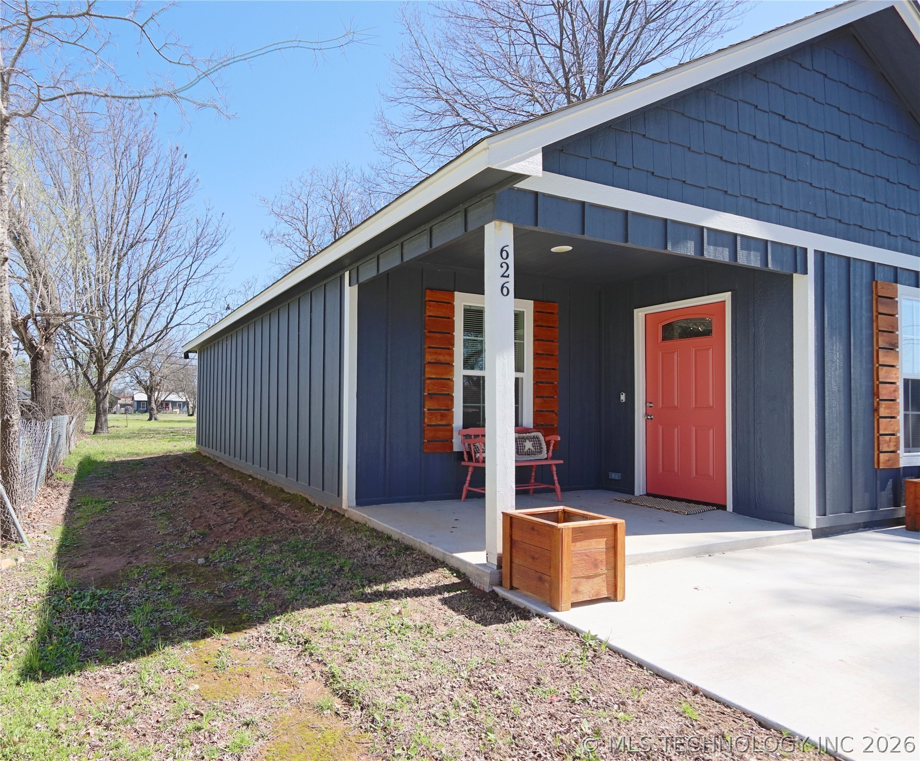 626 S Chickasaw Avenue Property Photo 3