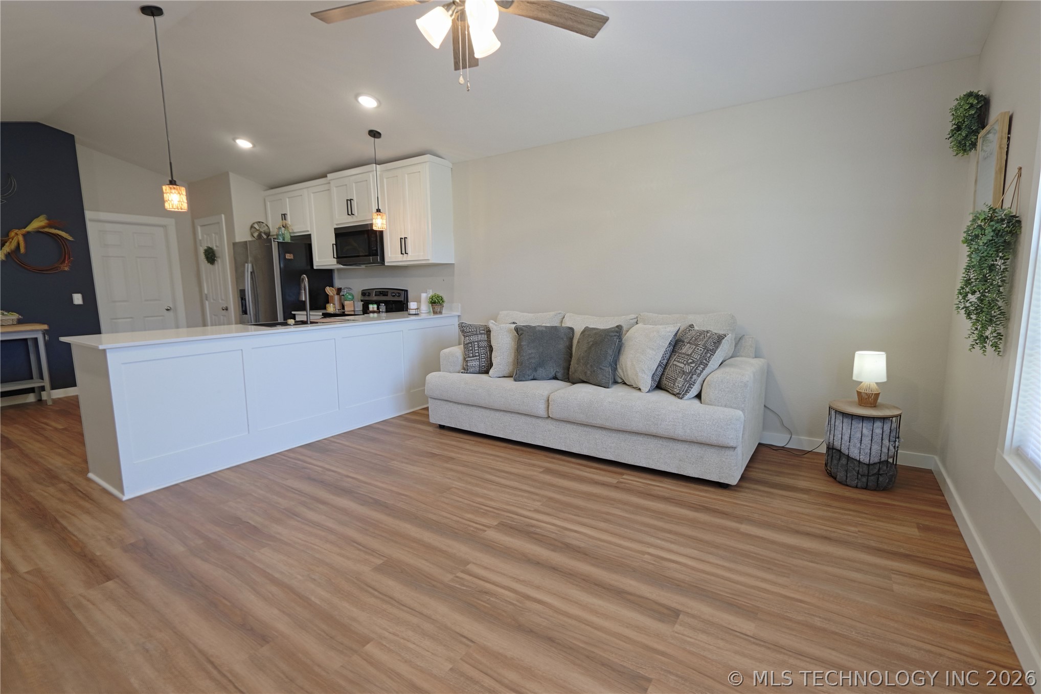 626 S Chickasaw Avenue Property Photo 4
