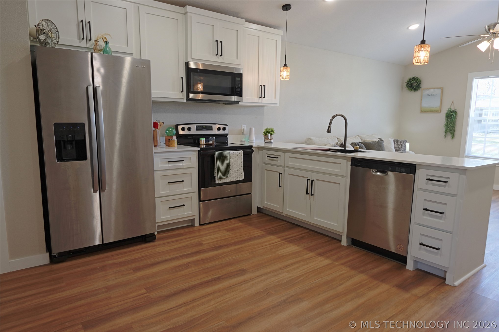 626 S Chickasaw Avenue Property Photo 8
