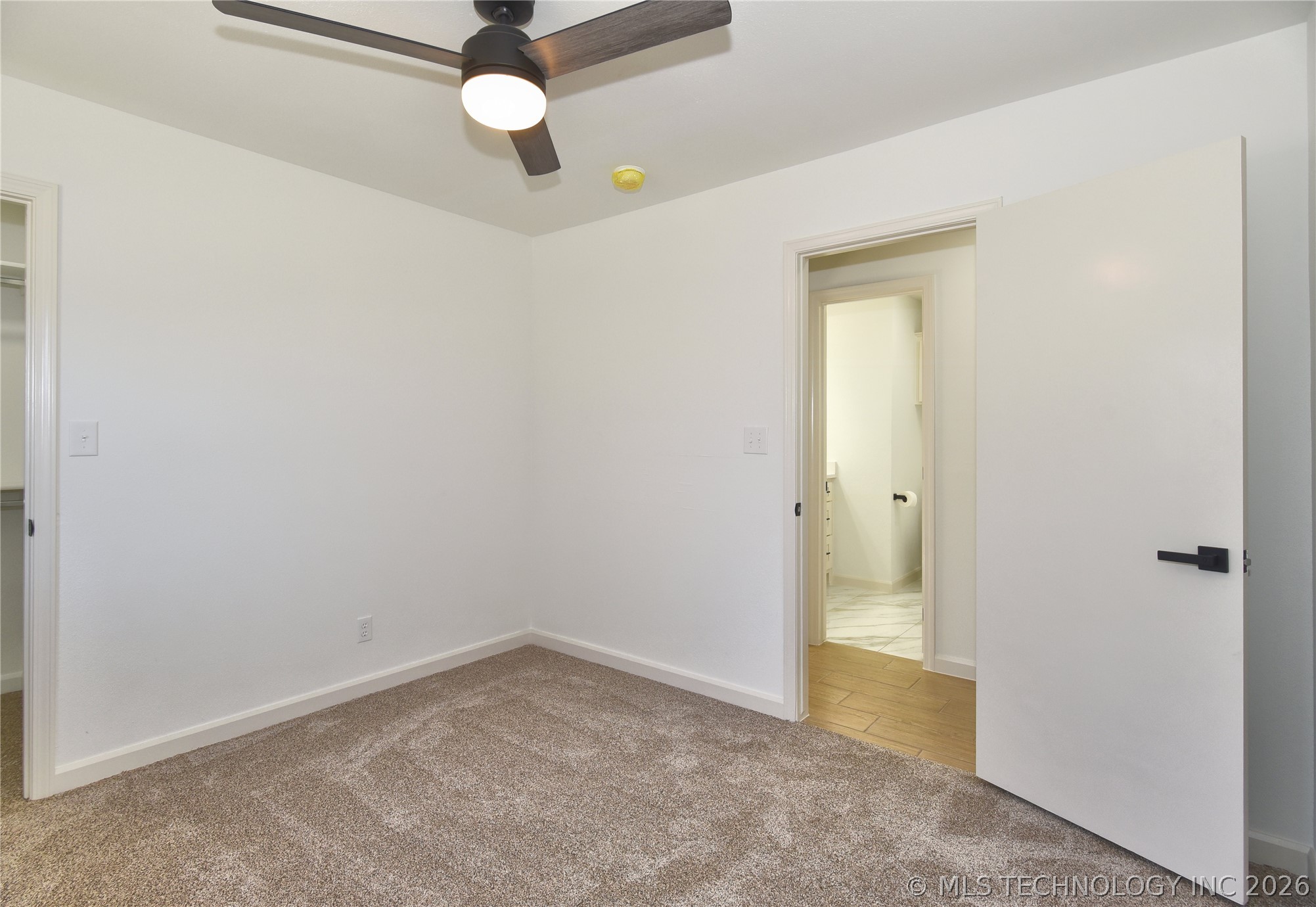 2419 Driftwood Drive Property Photo 15