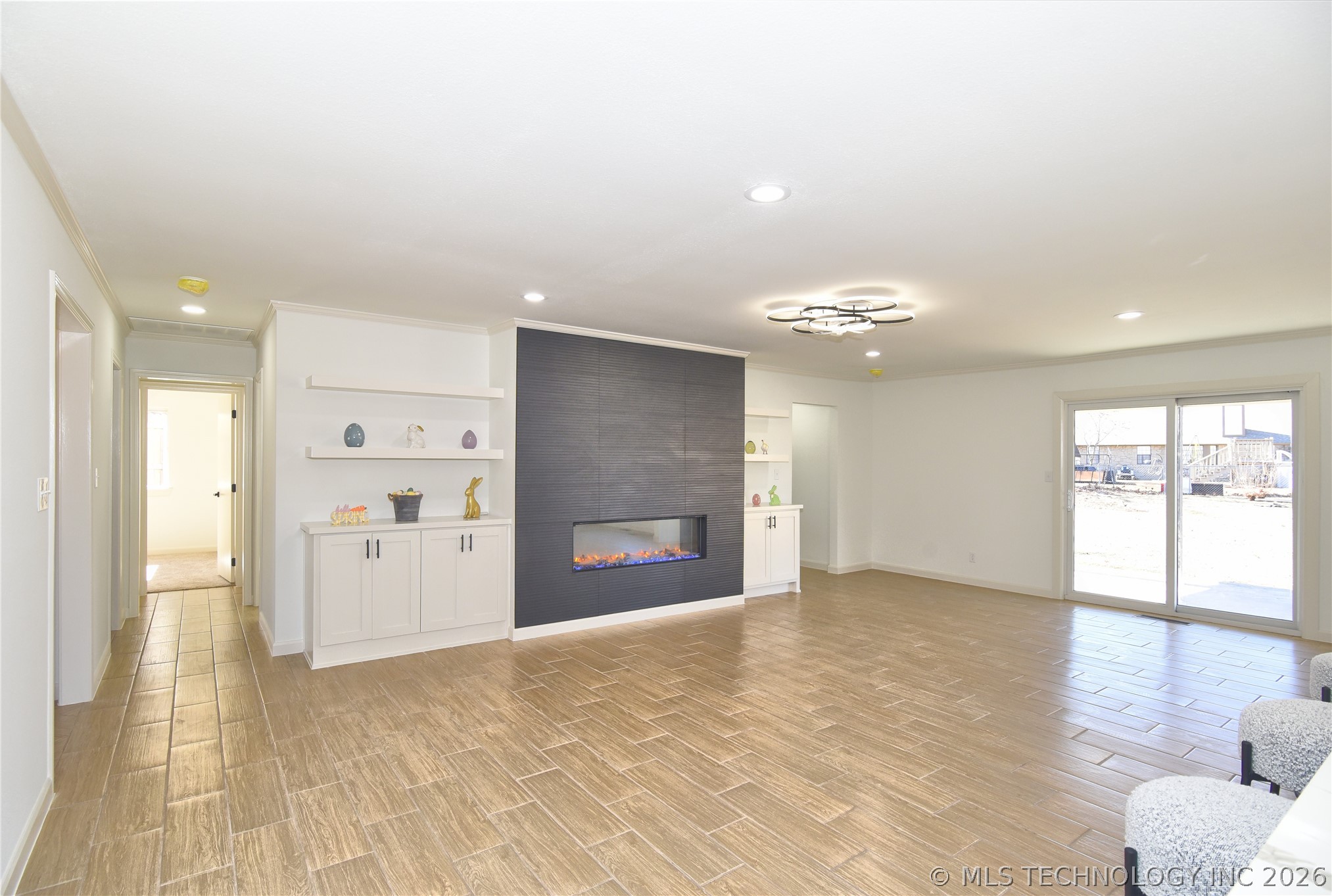 2419 Driftwood Drive Property Photo 21