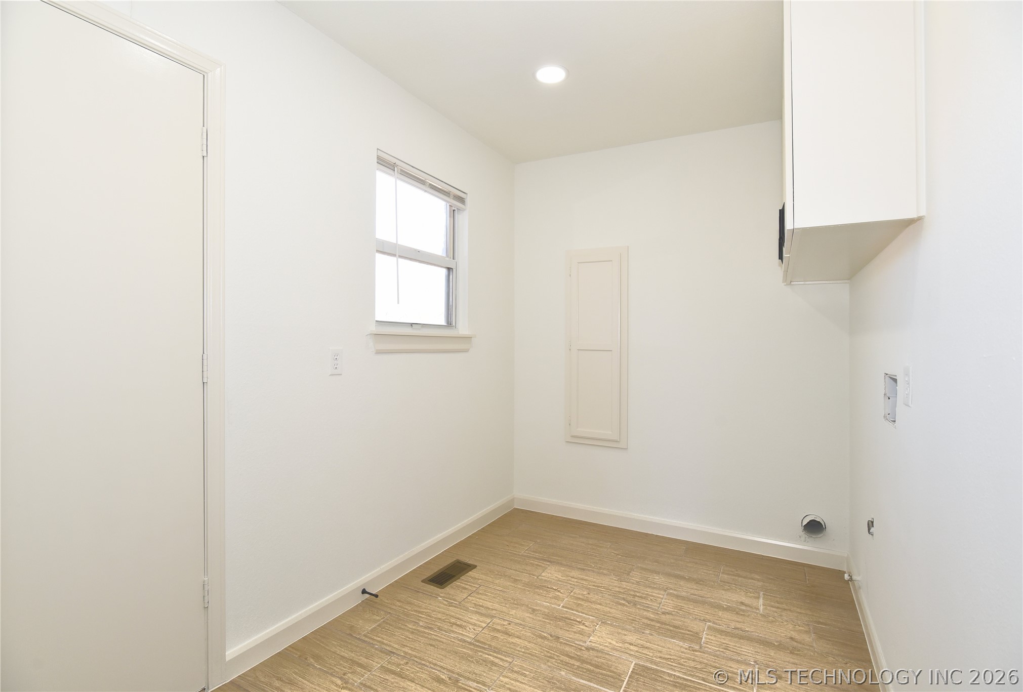 2419 Driftwood Drive Property Photo 23