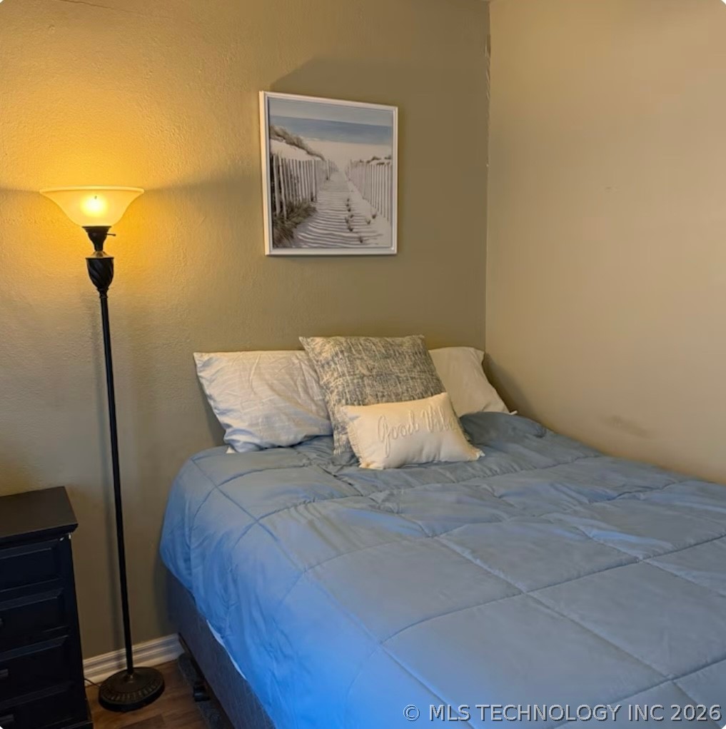 817 W Cedar Property Photo 10